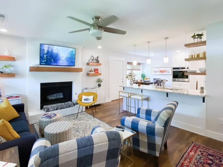 Three-Bedroom House - Photo 34