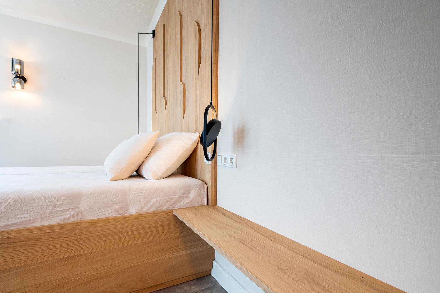 Deluxe Double Room with Balcony photo 3
