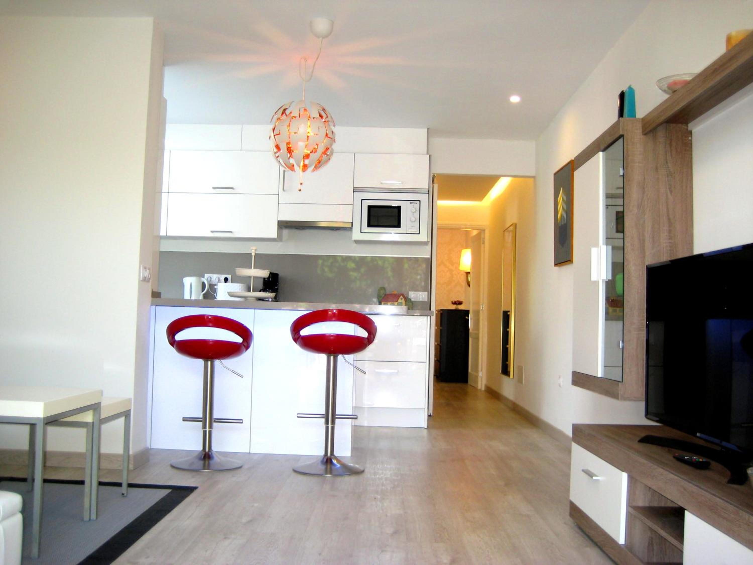 Apartment with Terrace photo 2