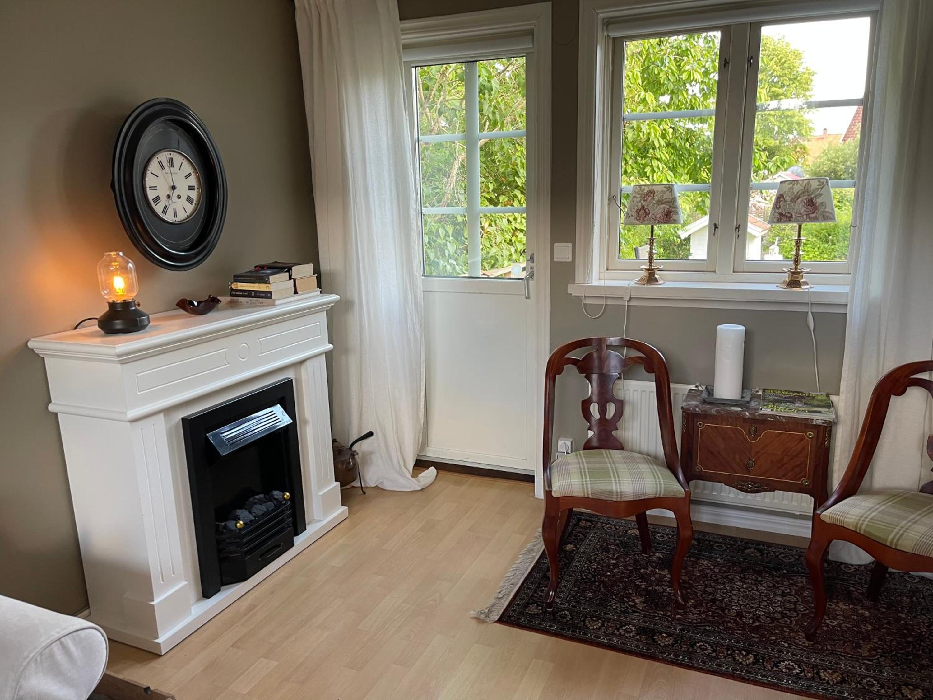 Villa - Photo 2