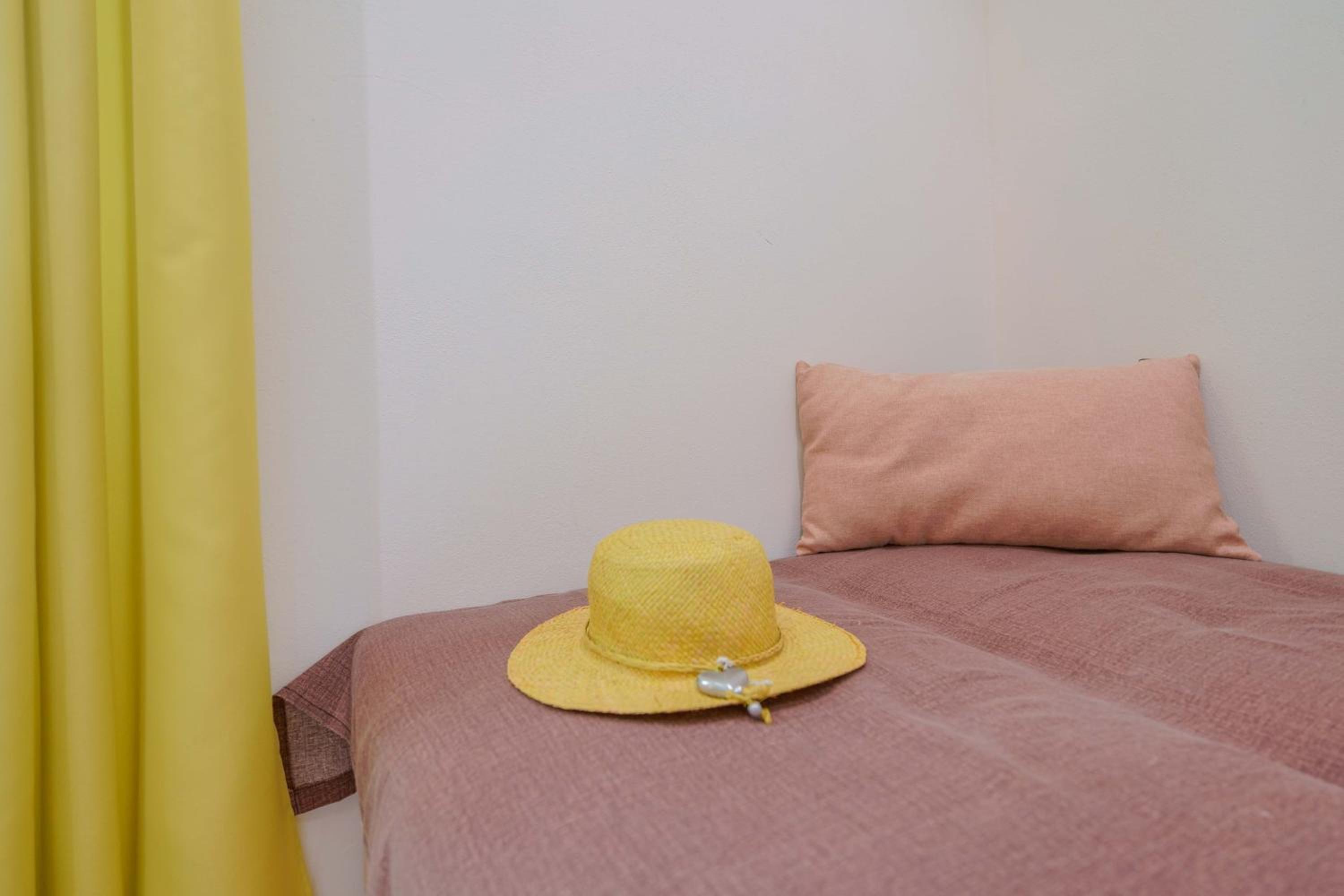 Double Room - Photo 7