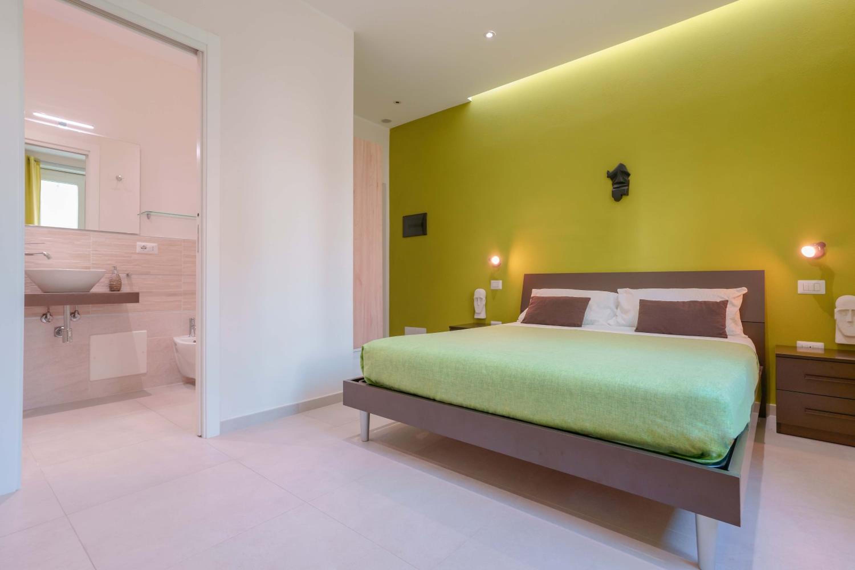 Double Room - Photo 4