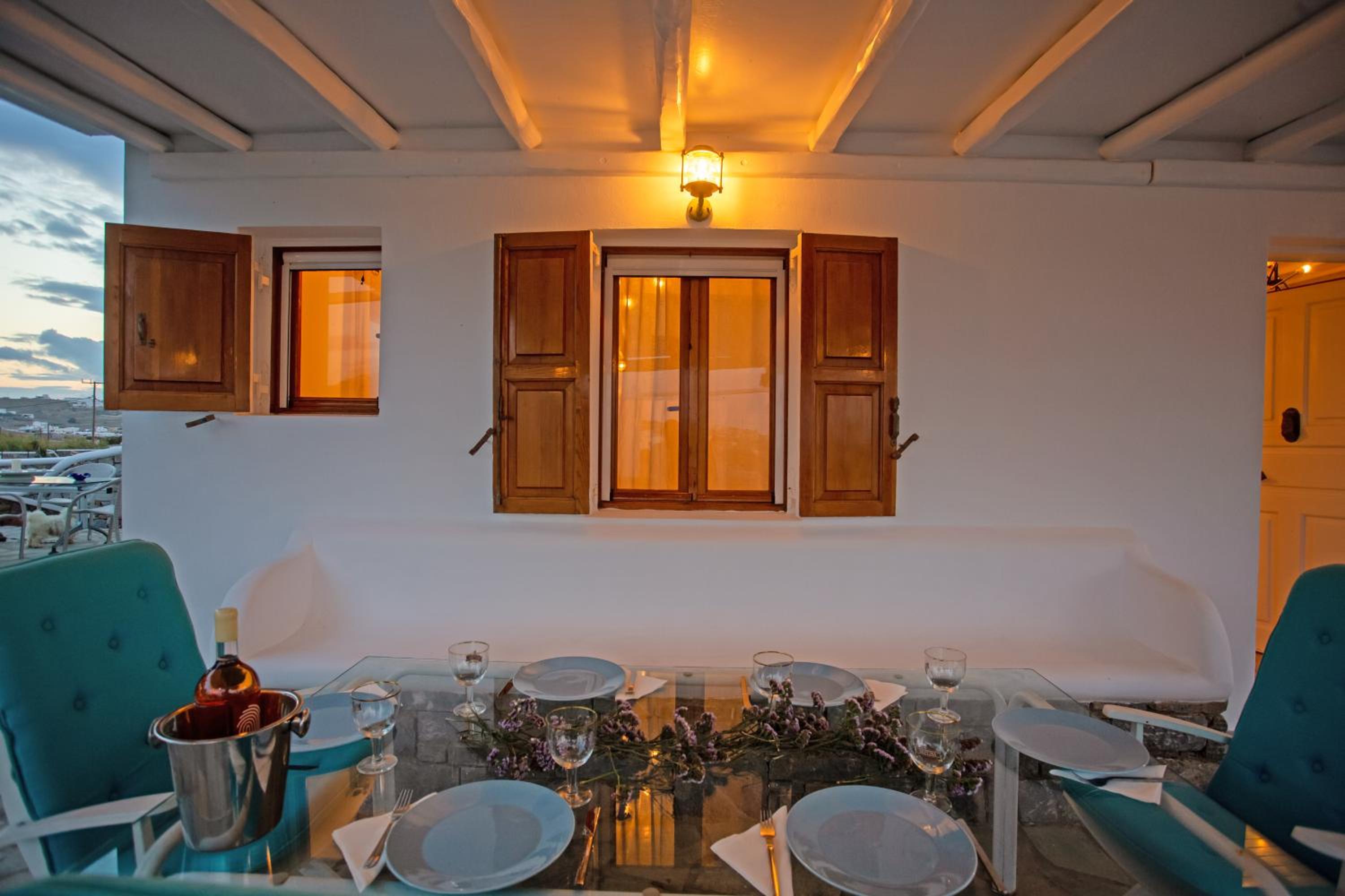 Villa photo 2