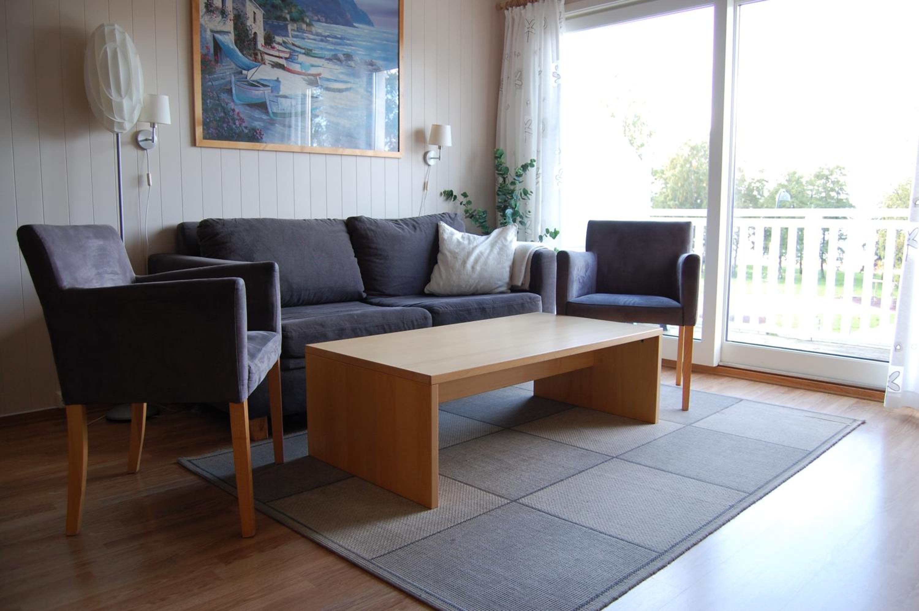 Two-Bedroom Apartment - Photo 3