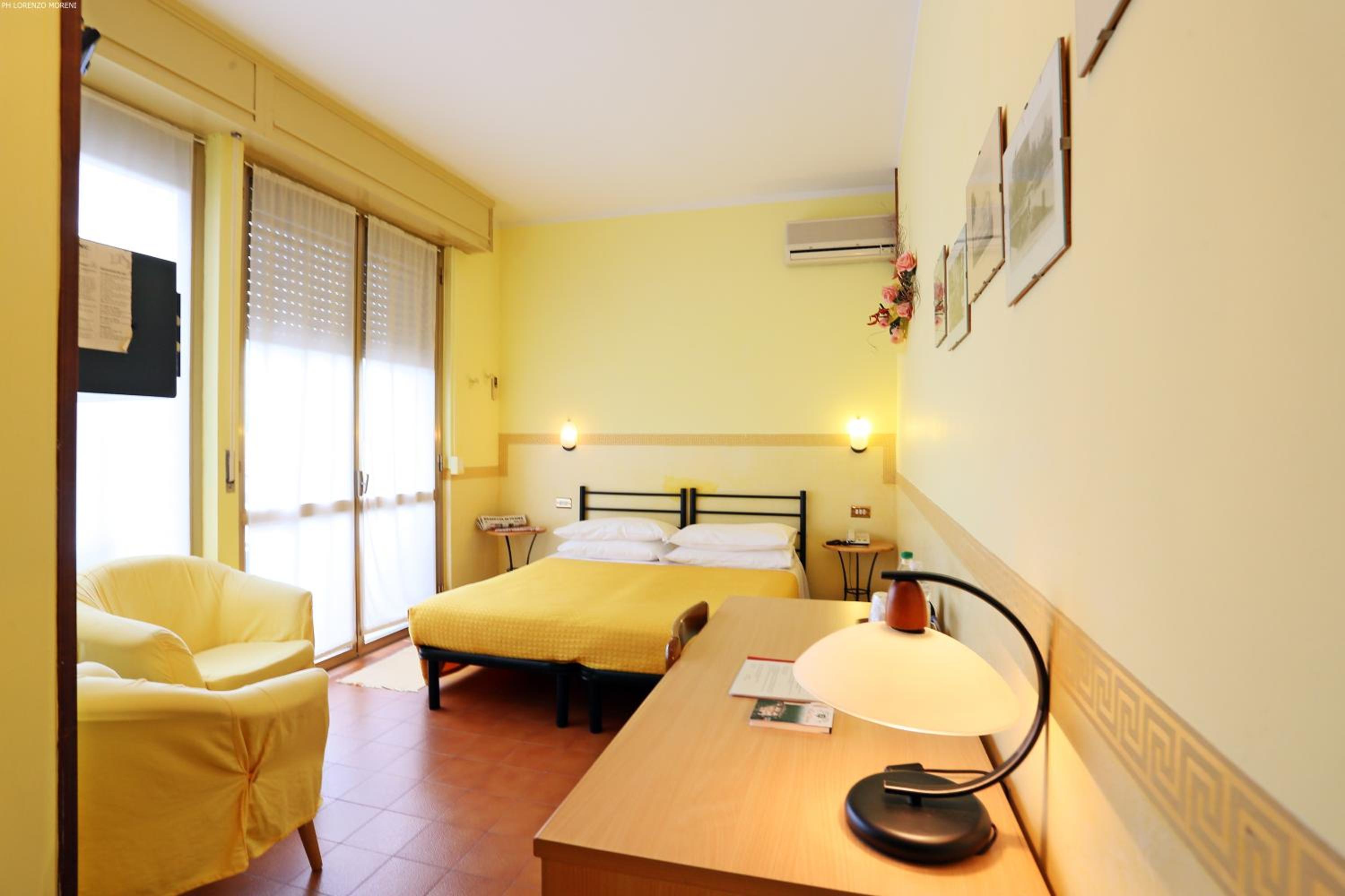 Double or Twin Room - Photo 1