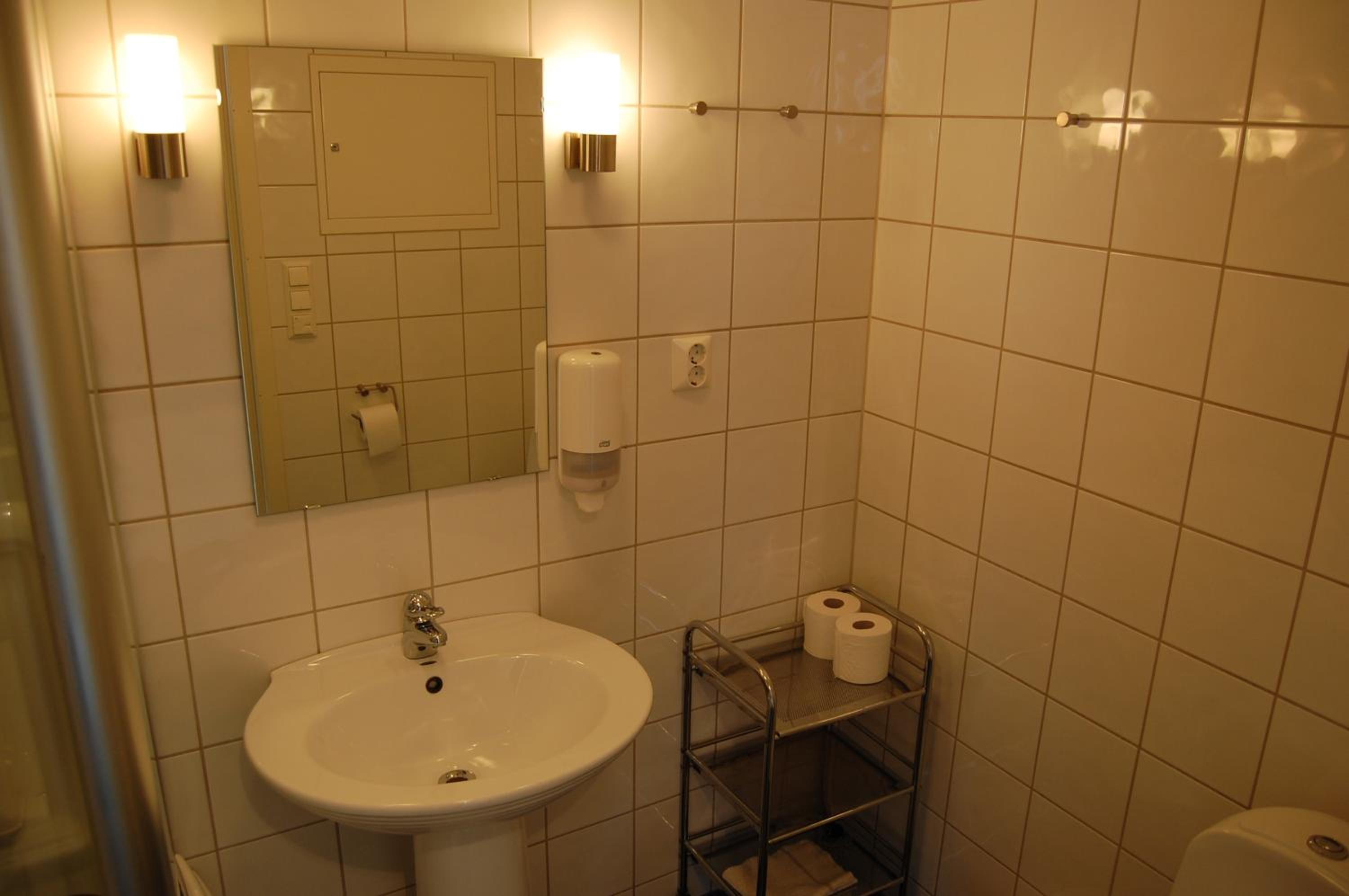 Two-Bedroom Apartment - Photo 11