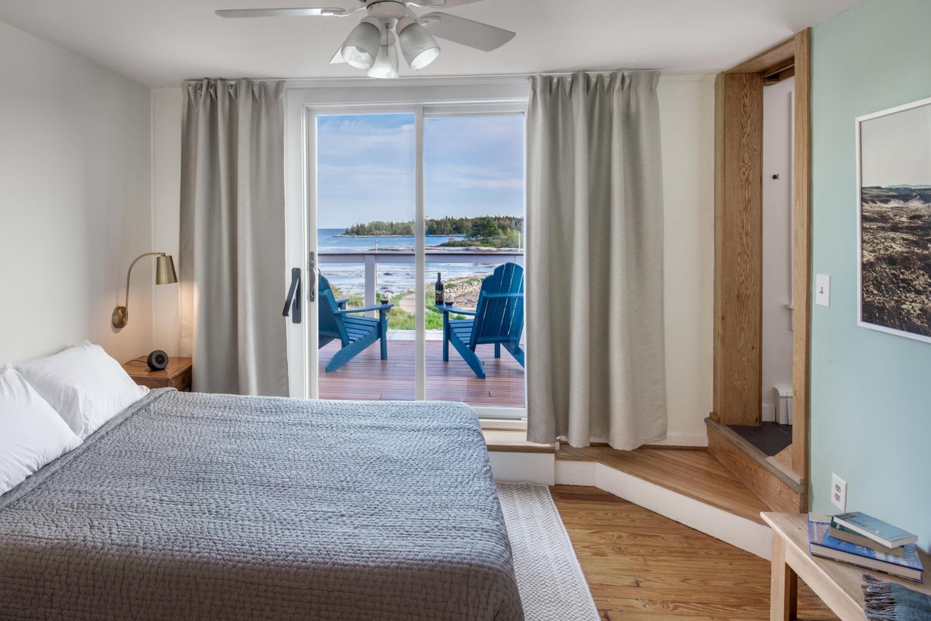 Queen Room with Ocean View