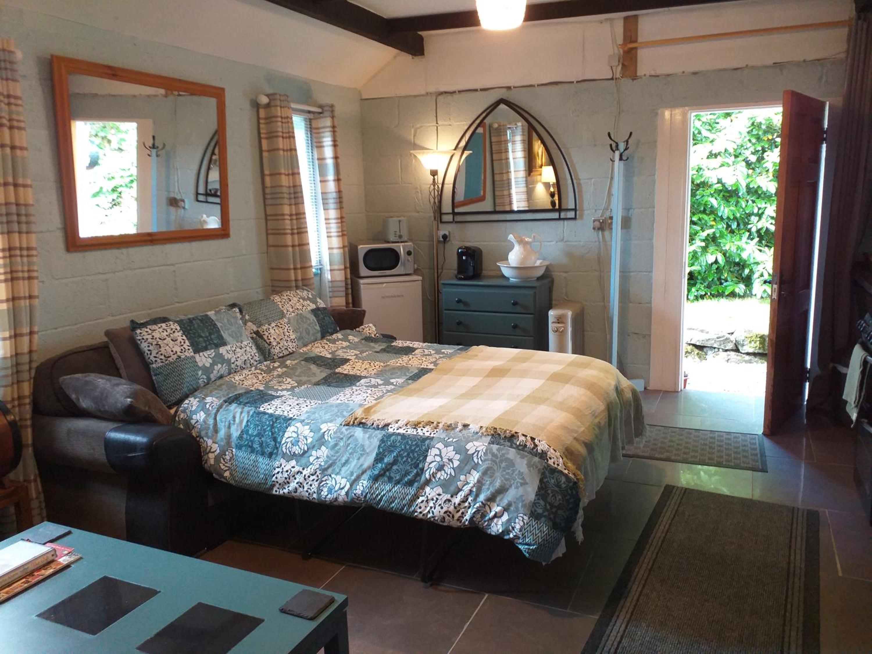 One-Bedroom House - Photo 1