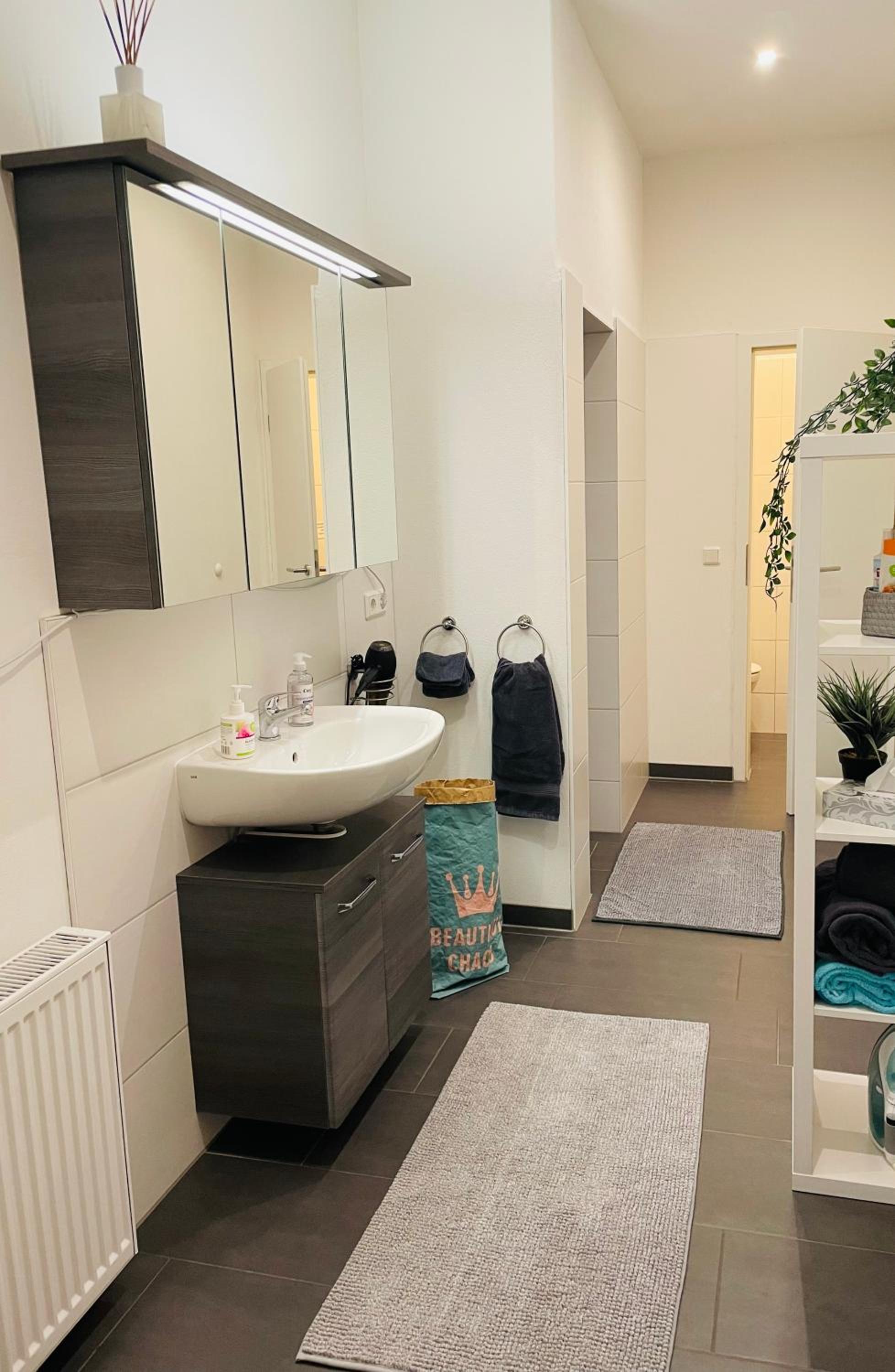 Two-Bedroom Apartment - Photo 17