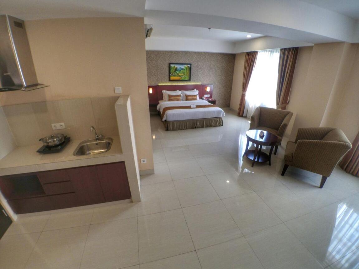 Executive Suite photo 1