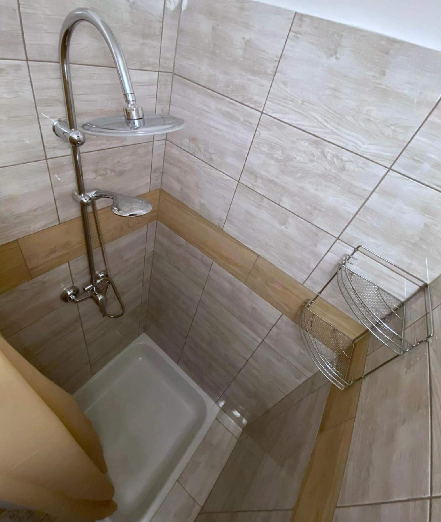 One-Bedroom Apartment - Photo 22