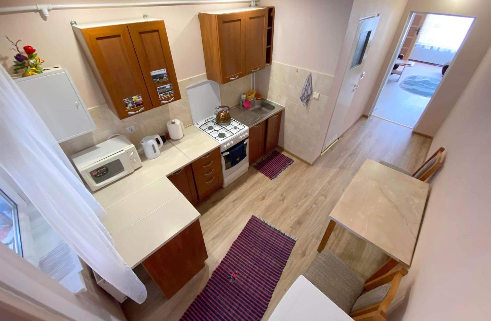 One-Bedroom Apartment - Photo 1