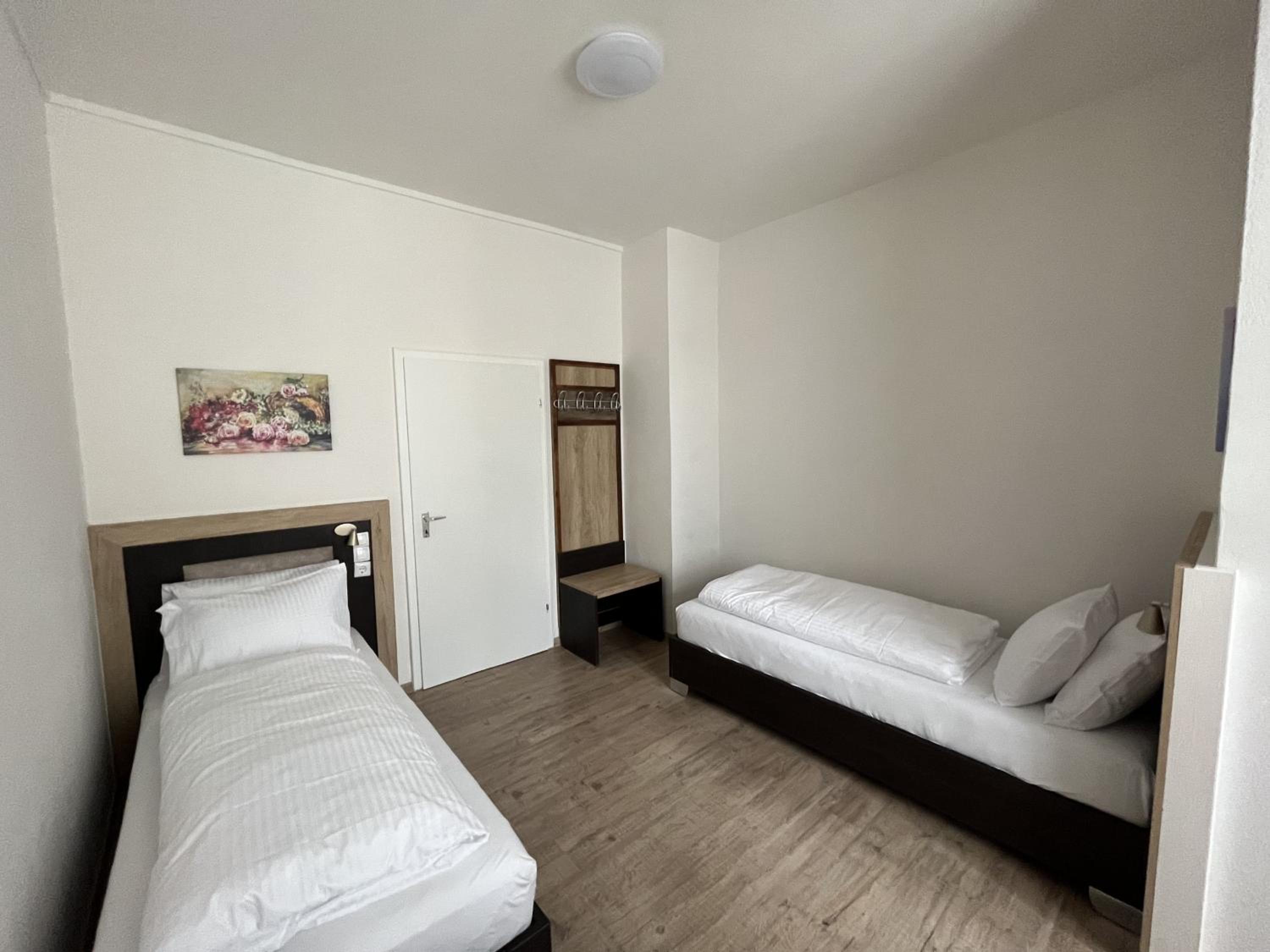 Double Room - Photo 14