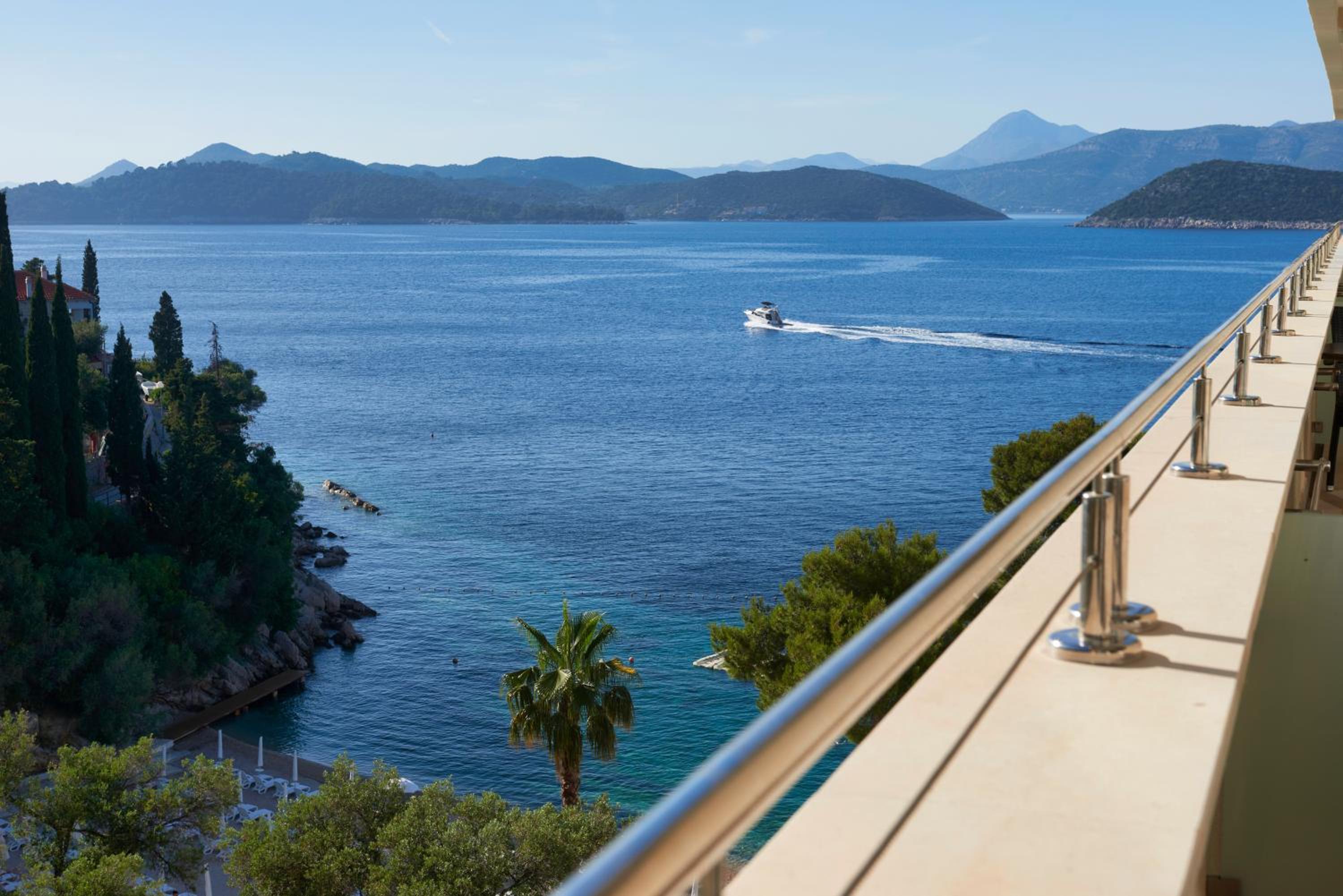 Premium Room With Side Sea View photo 2