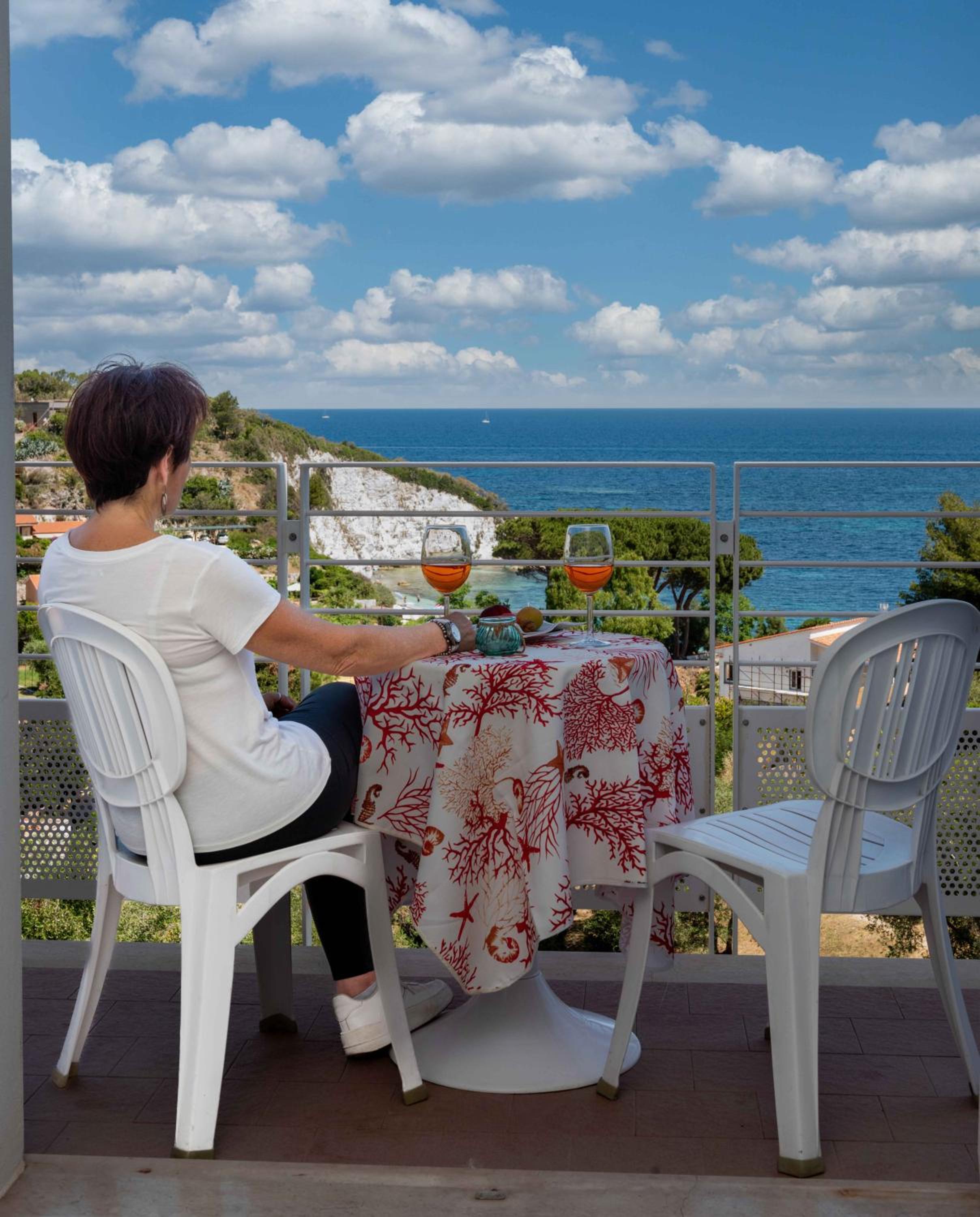 Standard Double/Twin Room with Sea View