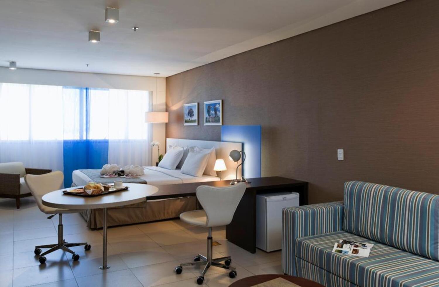 Double Suite - 1 King Bed
