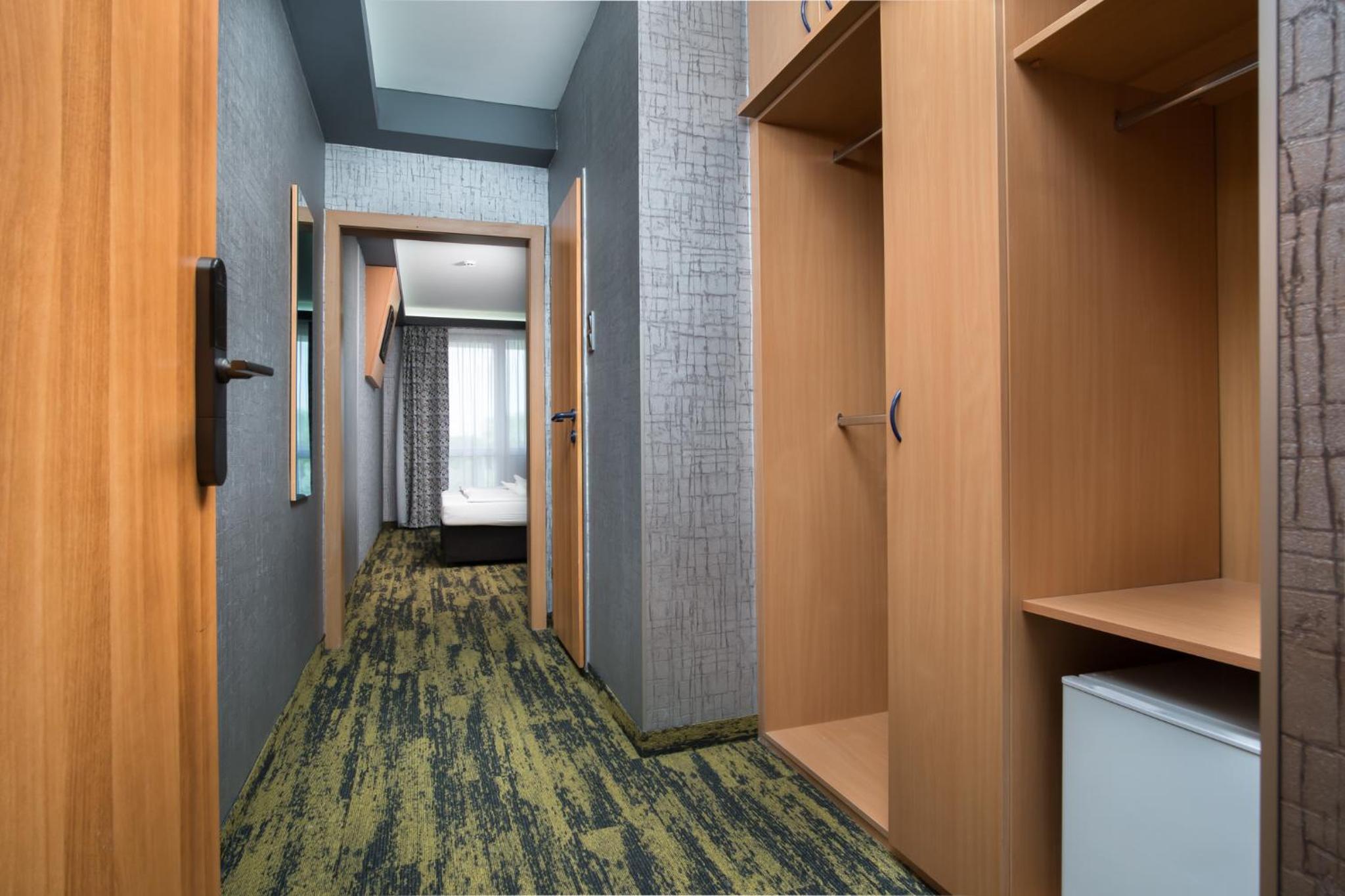 Standard Double or Twin Room with Garden View photo 3