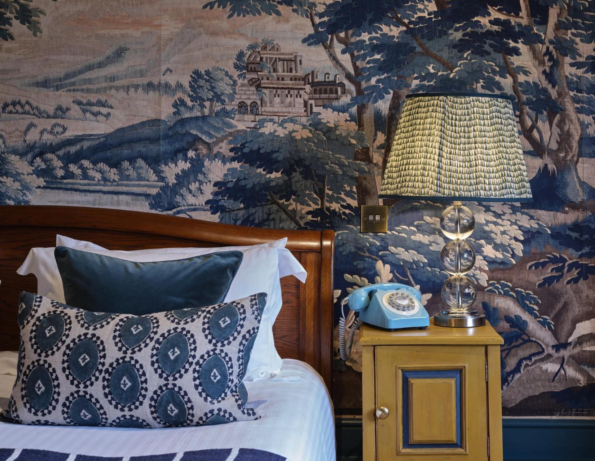 Junior Master Suite