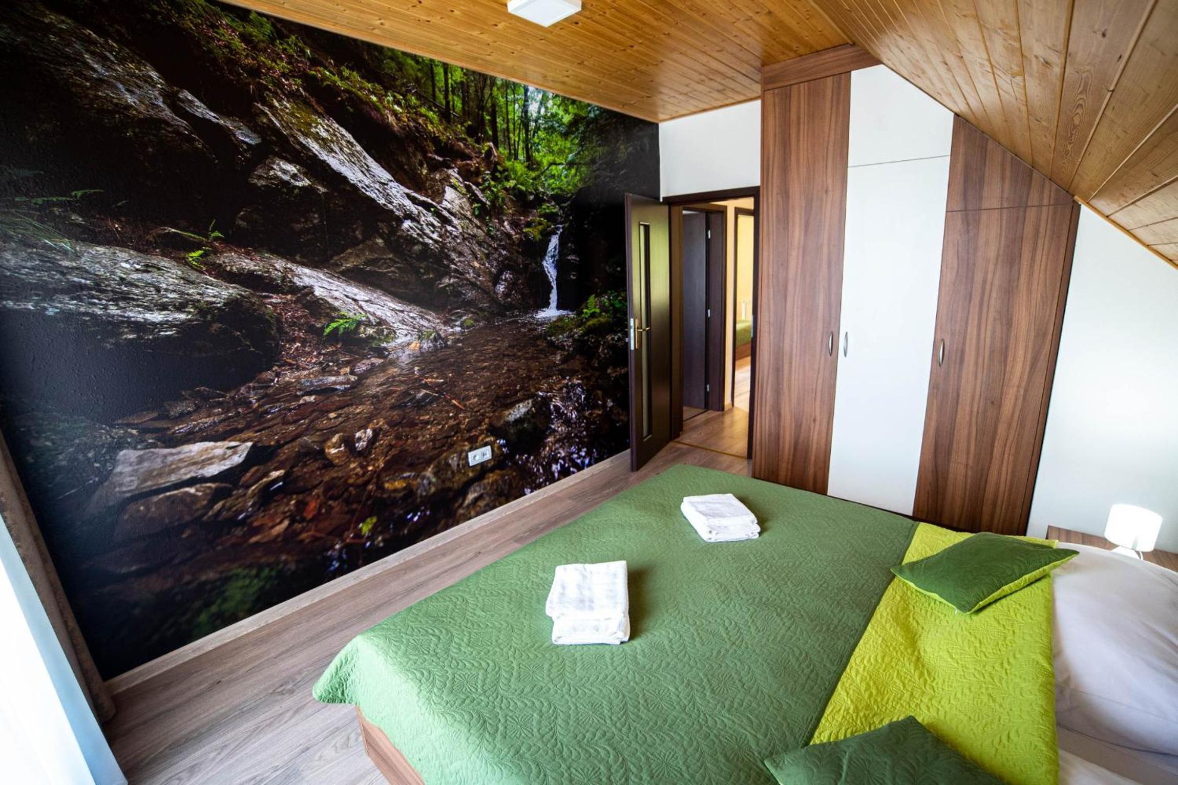 Three-Bedroom Chalet - Photo 20