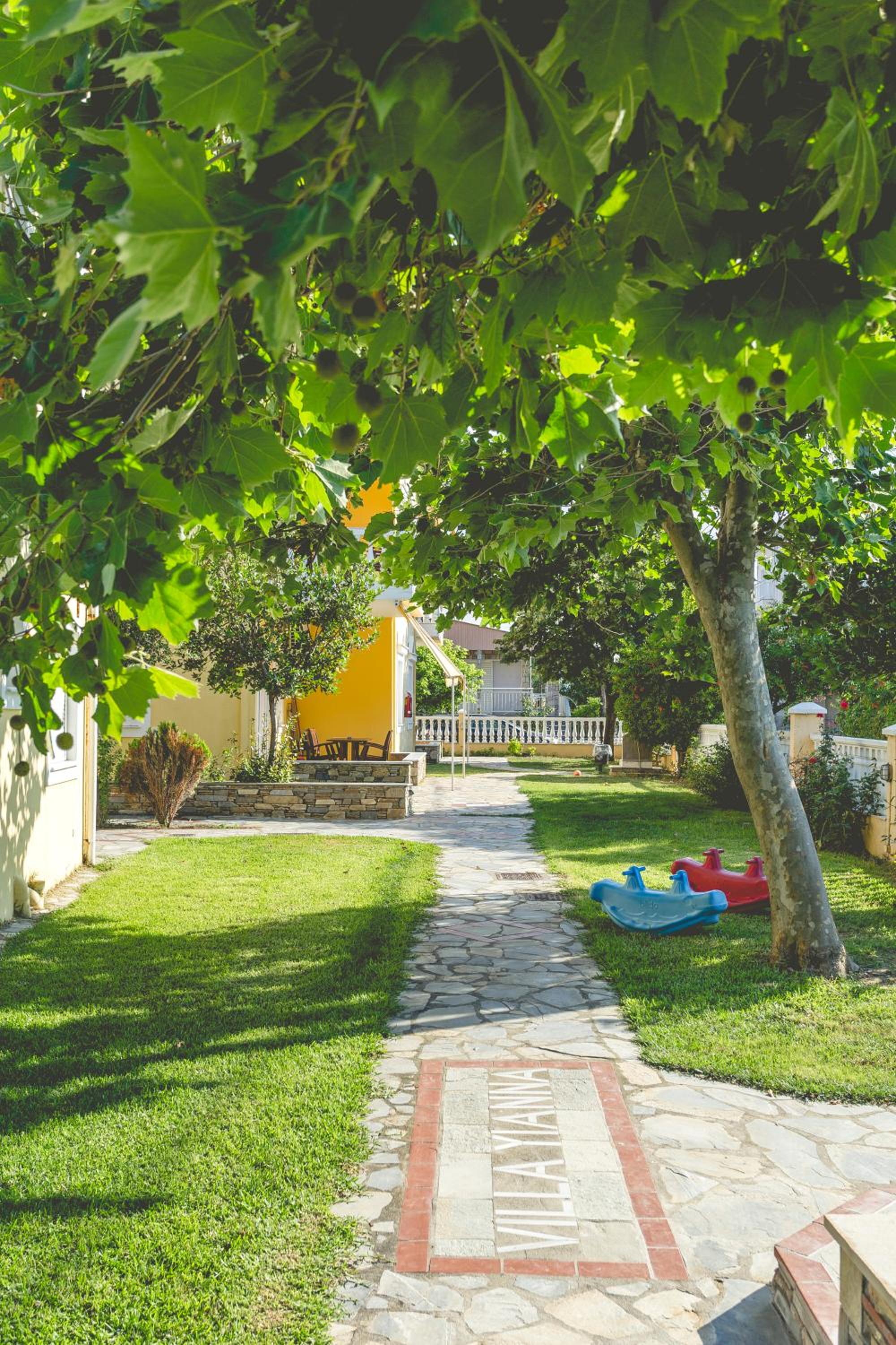 Standard Apartment (4 Adults) photo 2