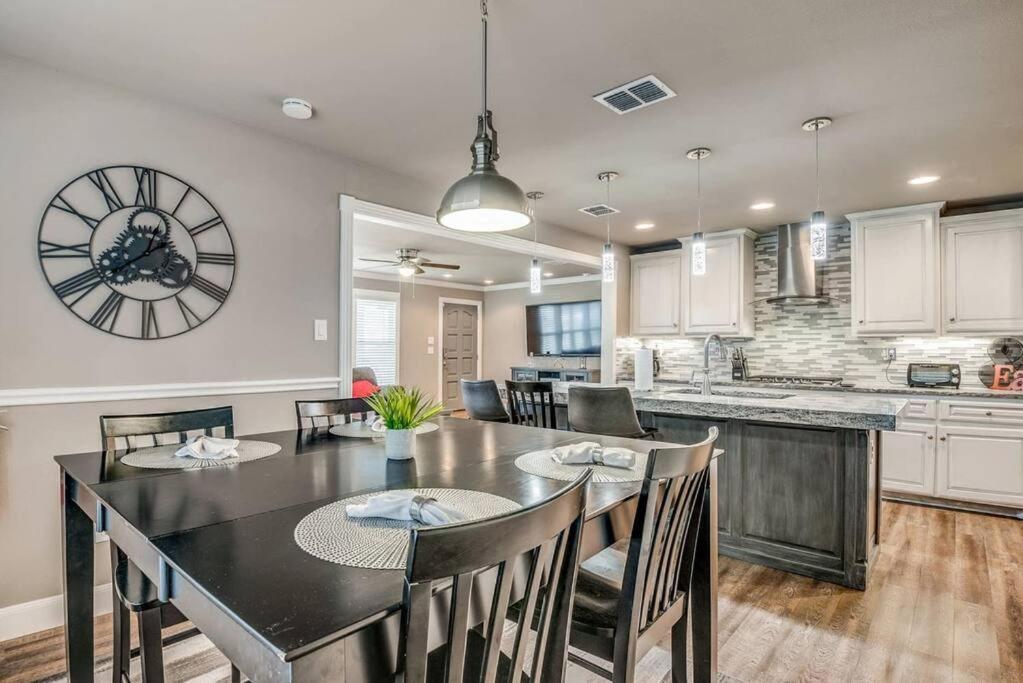 Three-Bedroom House - Photo 20