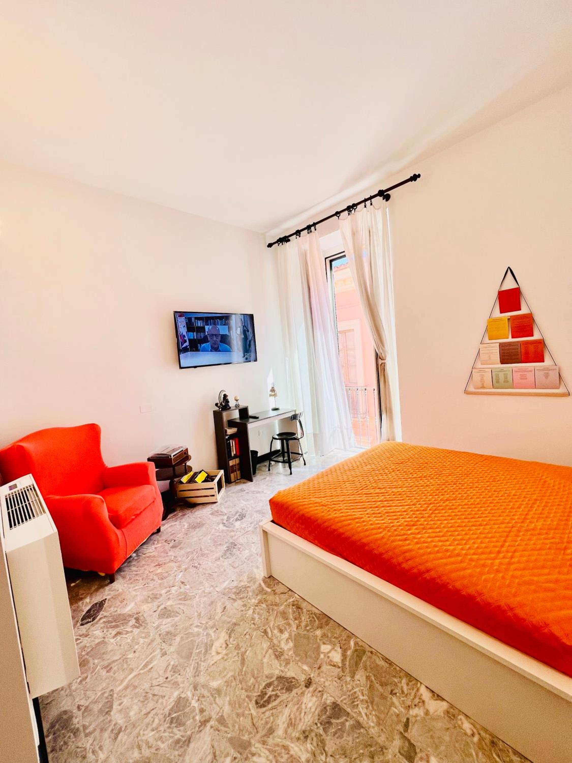 Standard Queen Room photo 2