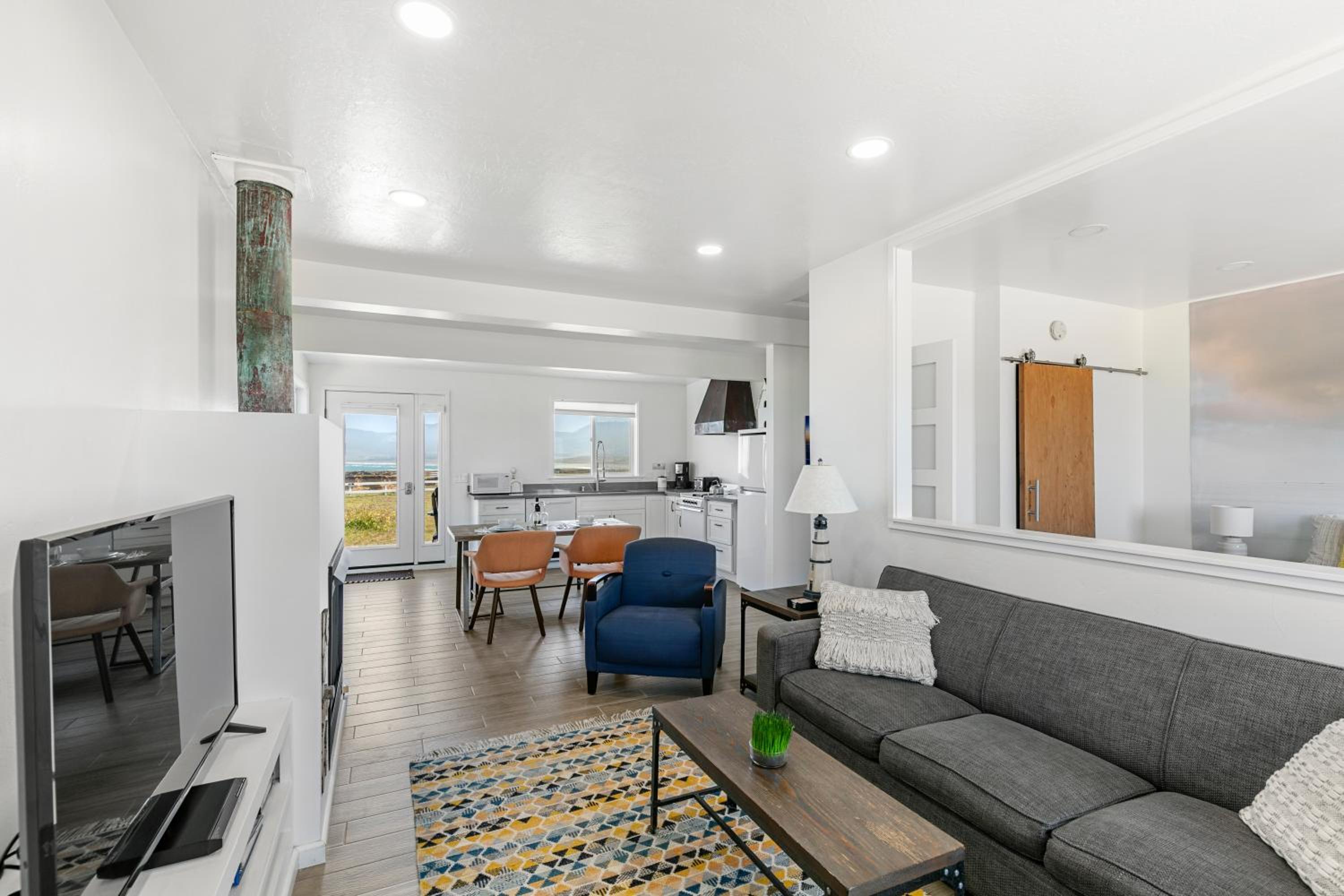 Apartment with Sea View photo 1