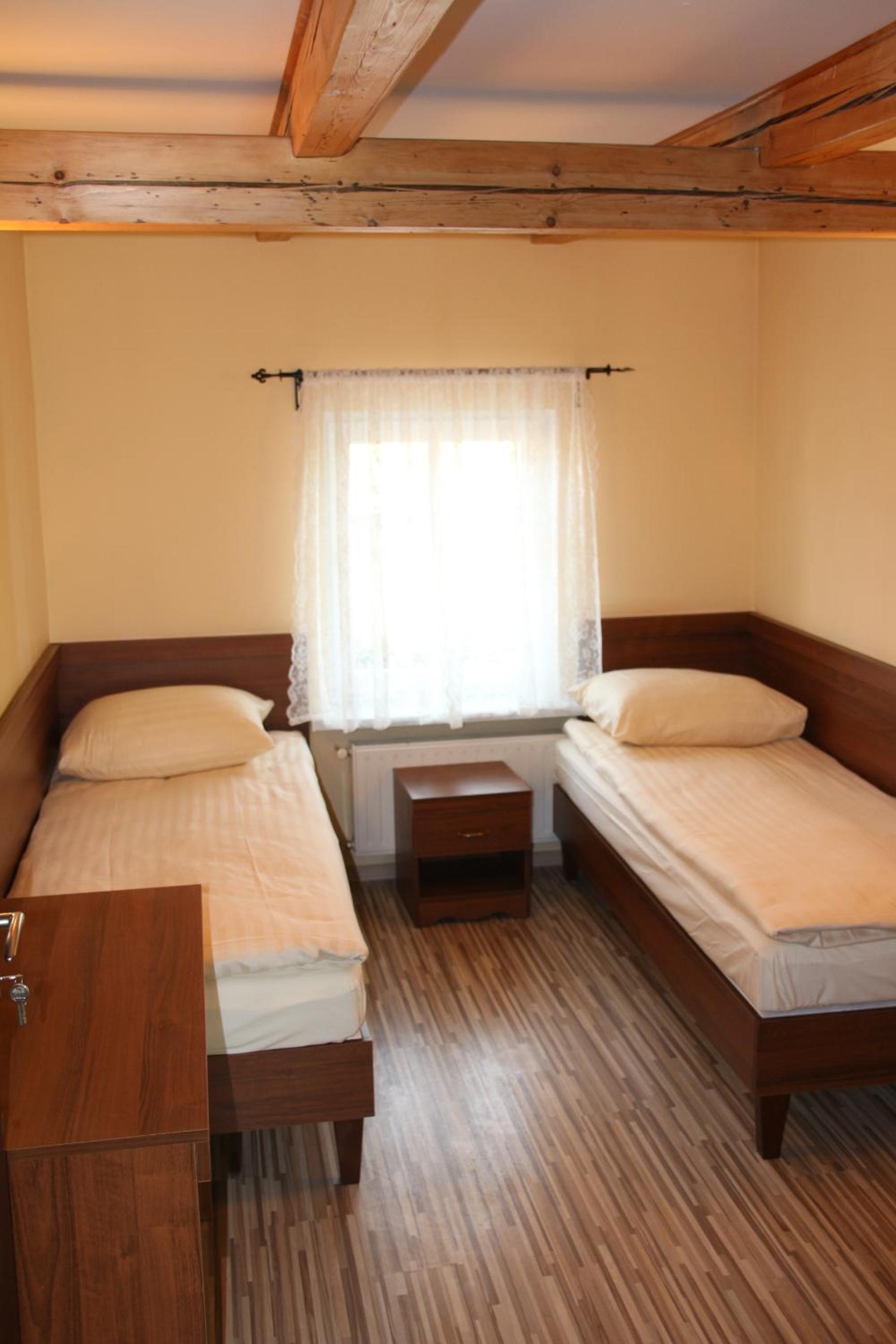 Three-Bedroom Apartment (8 Adults) - Photo 6