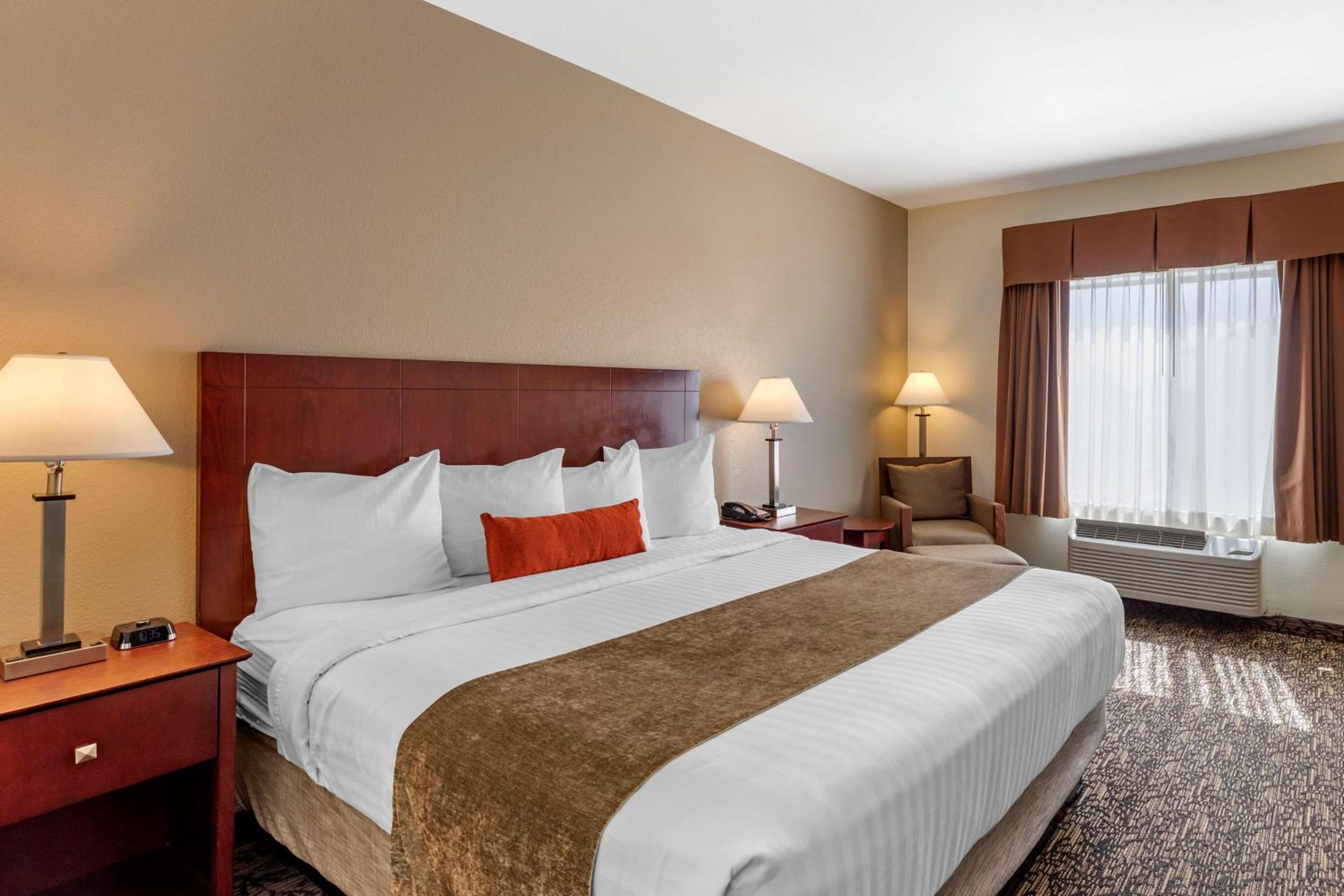 King Suite - Photo 6