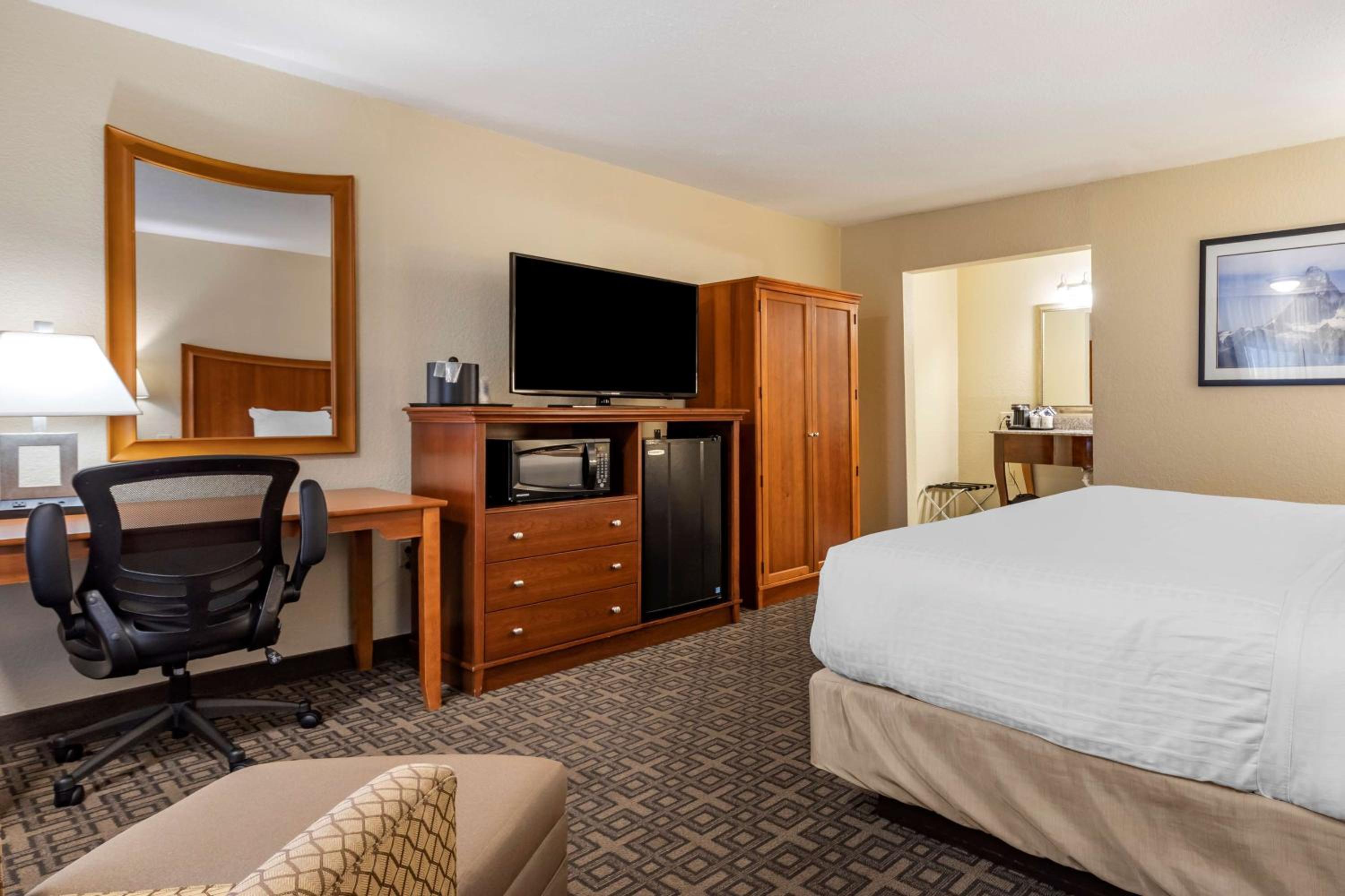 Executive King Room - Non-Smoking photo 3