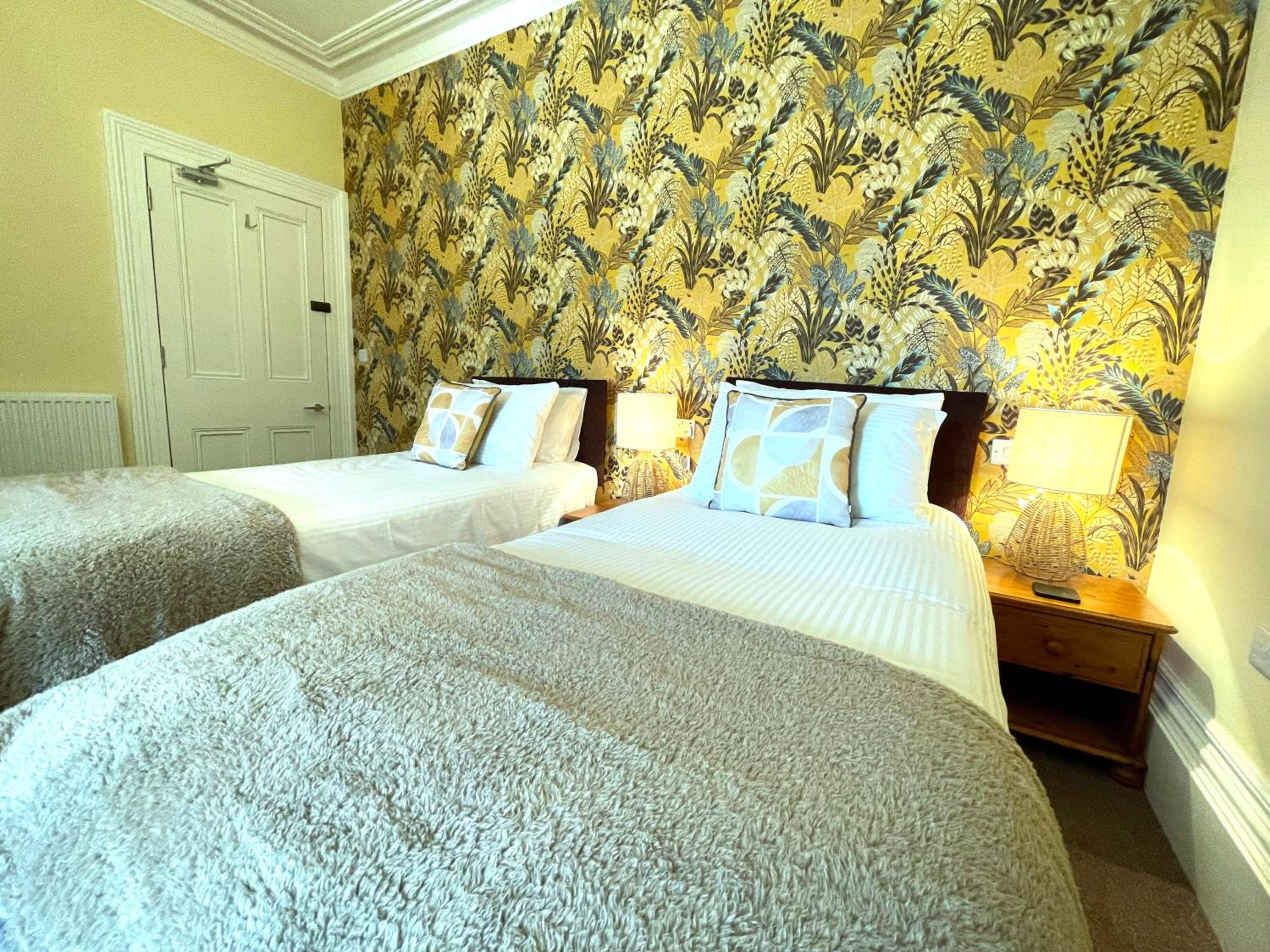 Double or Twin Room - Photo 3