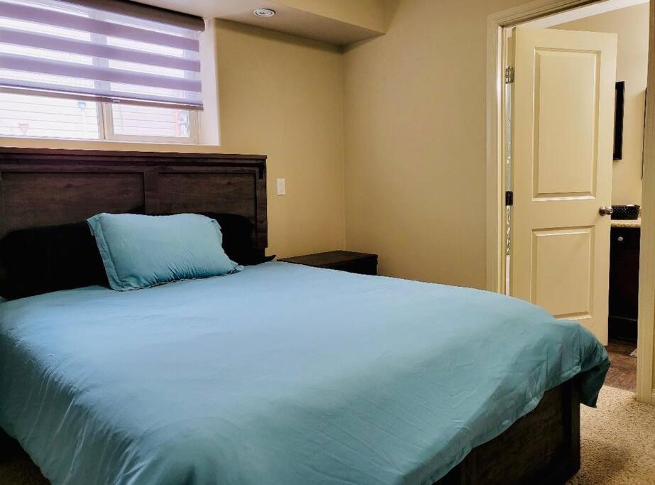 Two-Bedroom Apartment - Photo 32