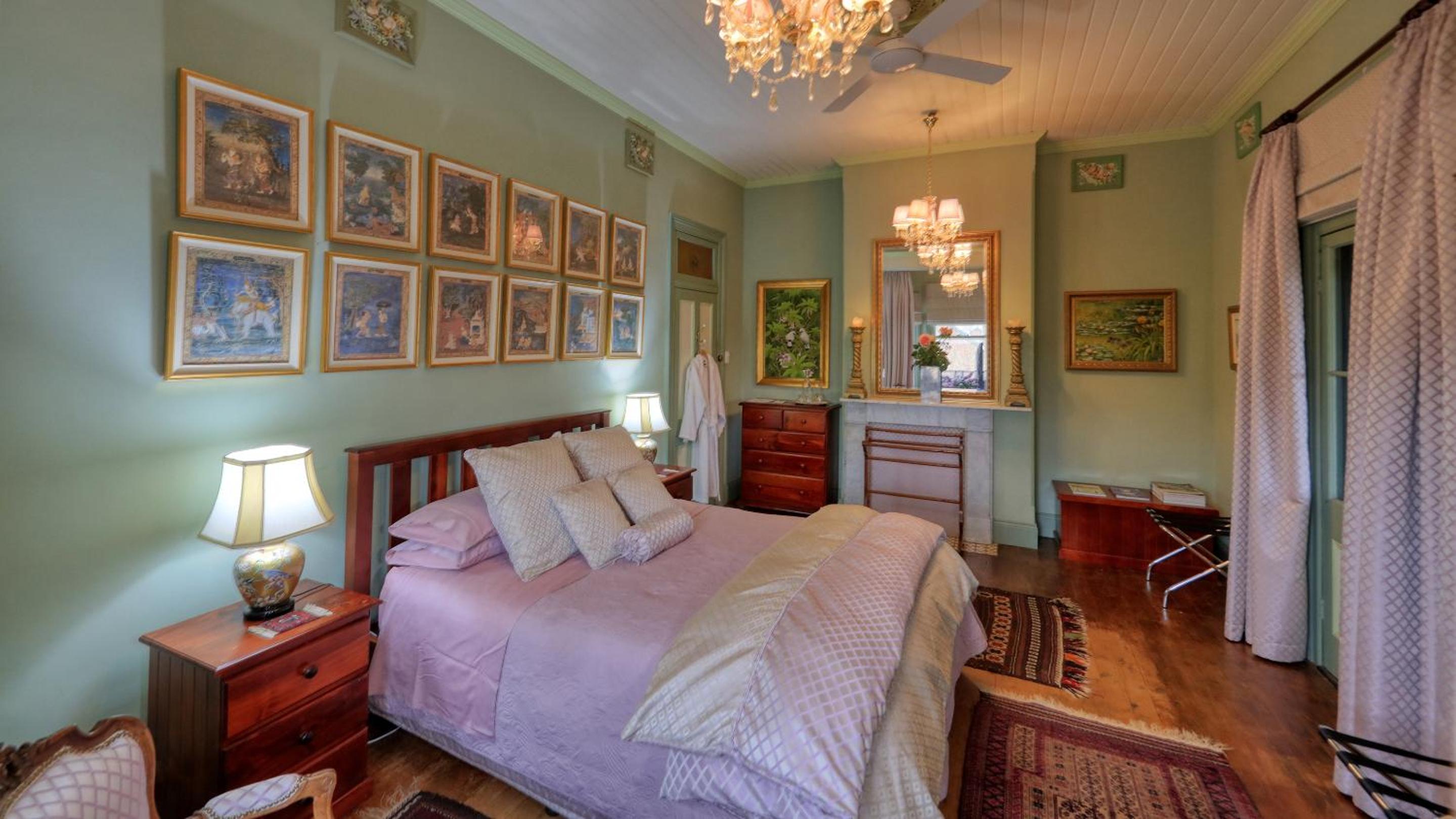 Double Room with Private Bathroom photo 2
