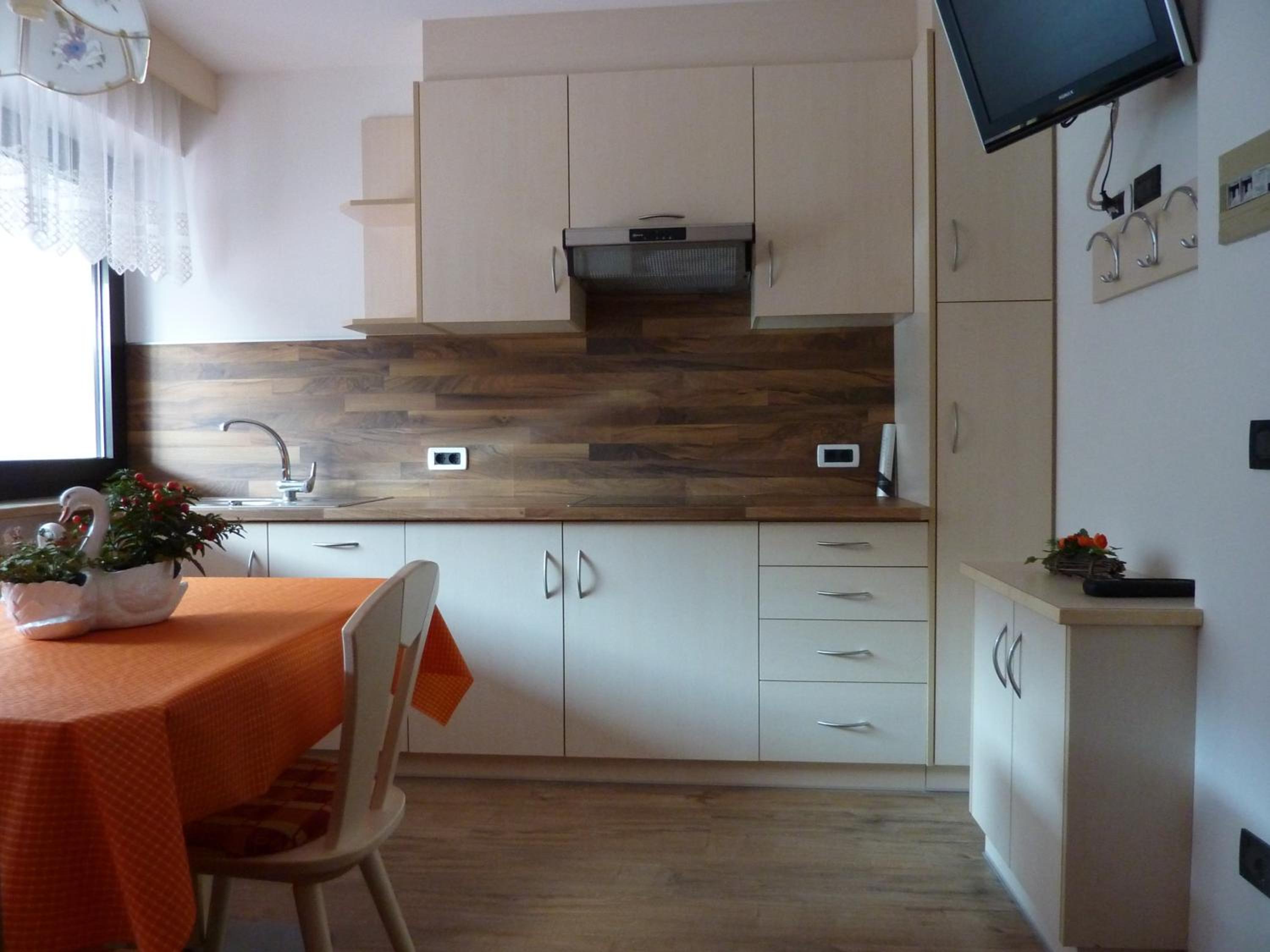 One-Bedroom Apartment with Terrace photo 3