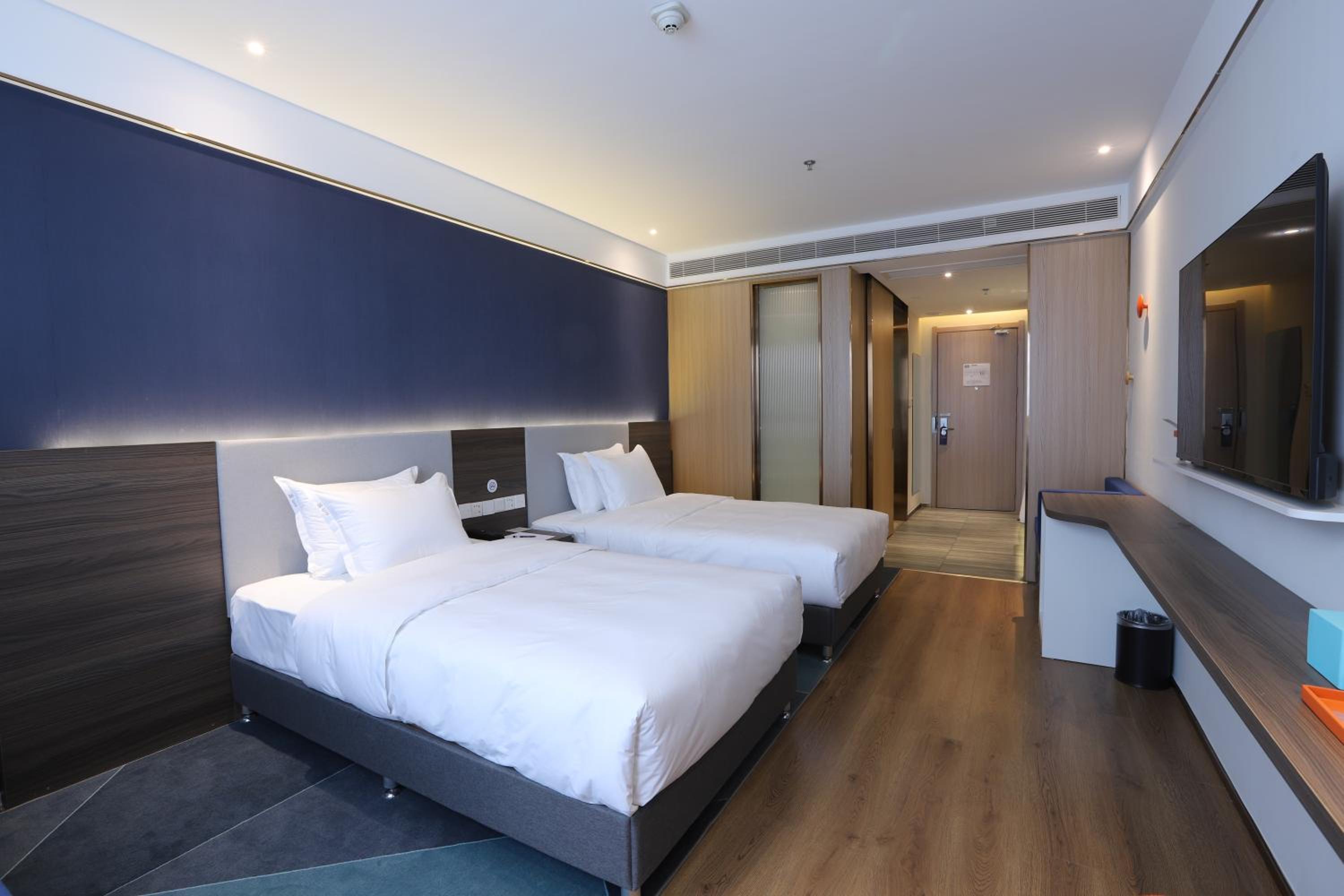Standard Room - Photo 1