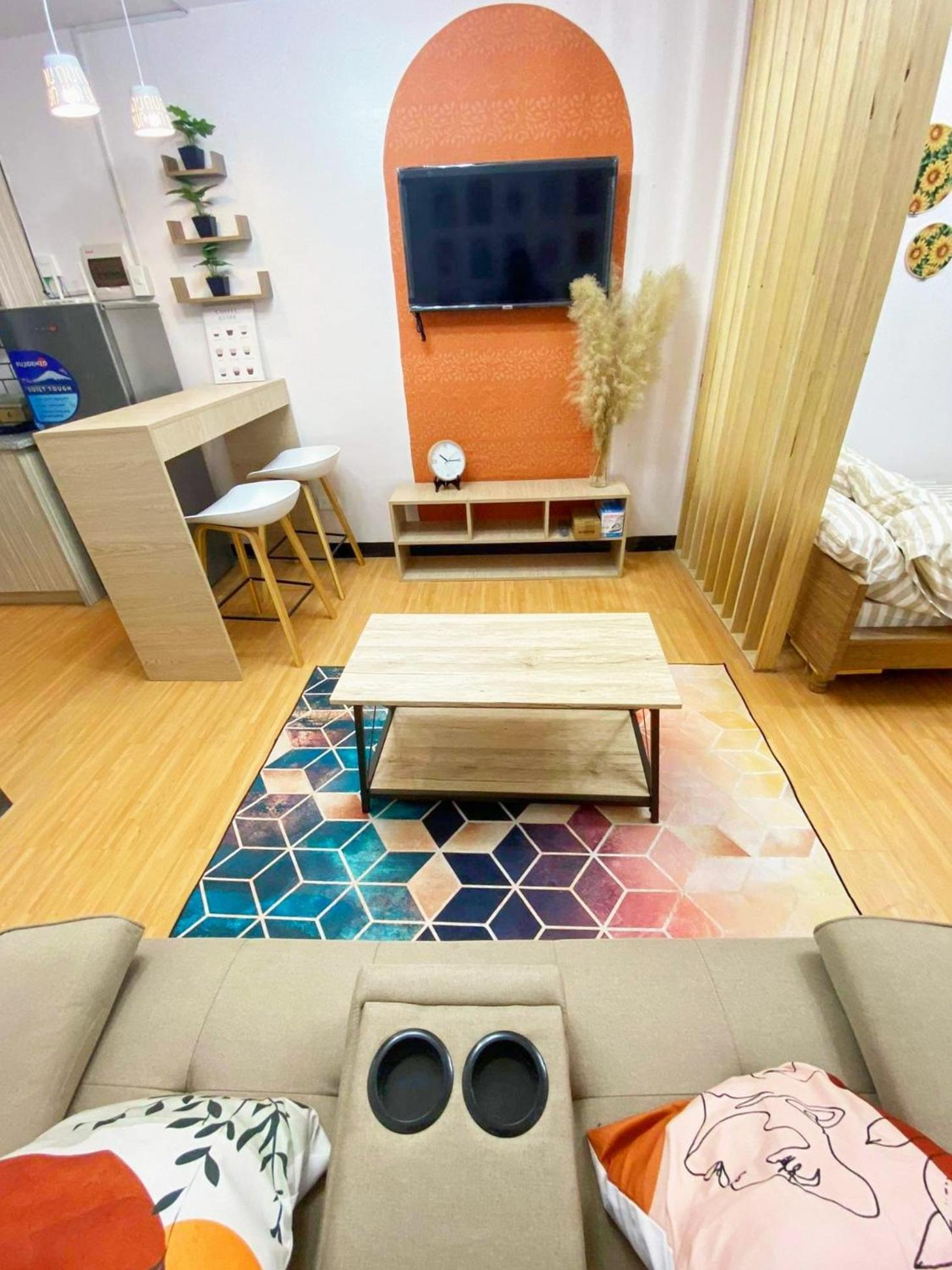 One-Bedroom Apartment - Photo 18