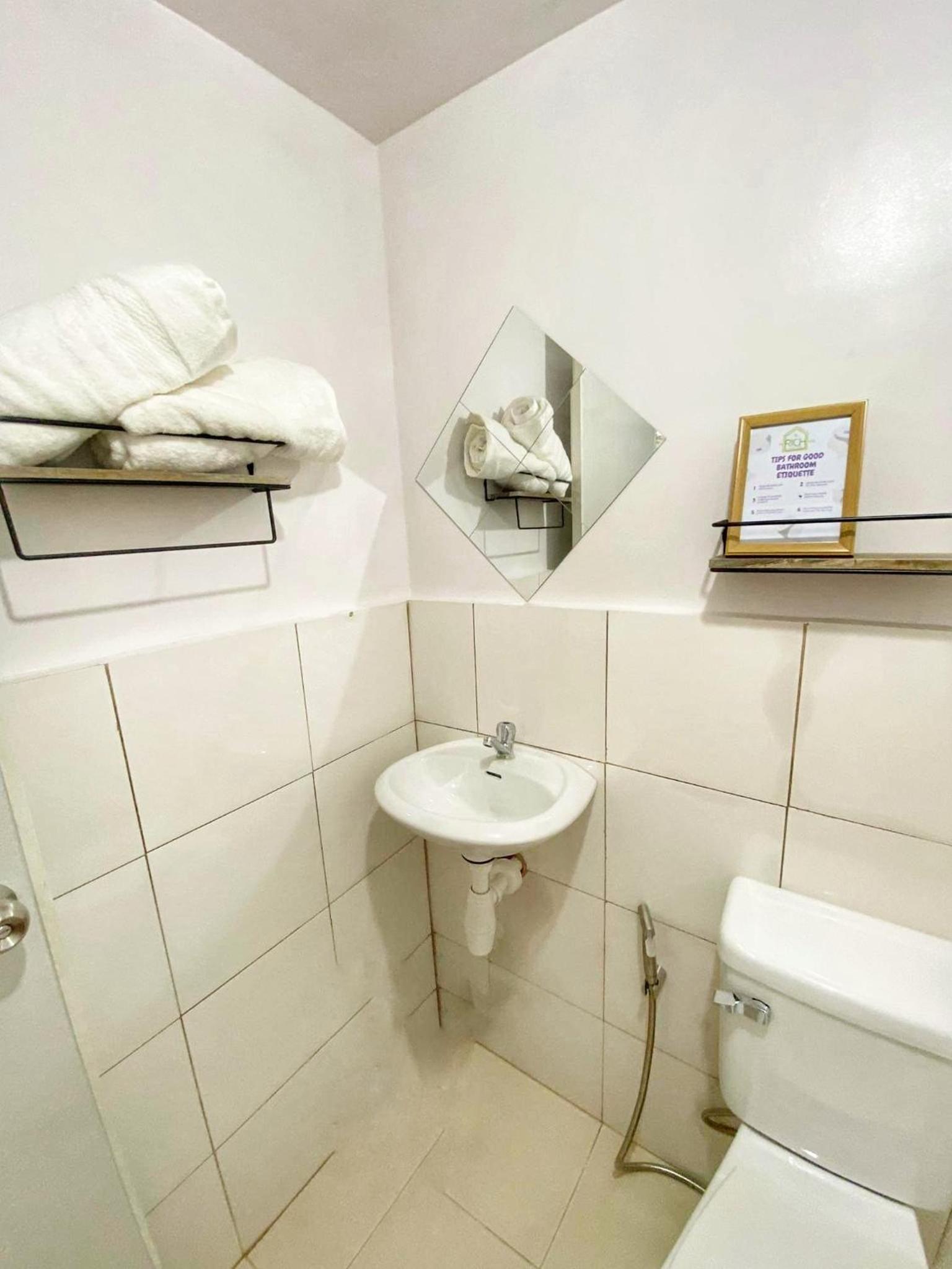 One-Bedroom Apartment - Photo 21