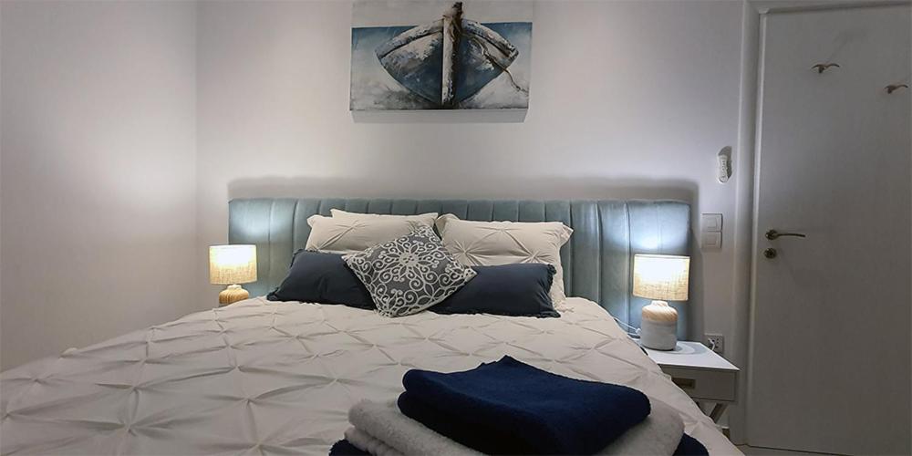 One-Bedroom House photo 1