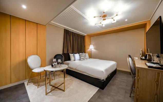 King Room - Photo 8