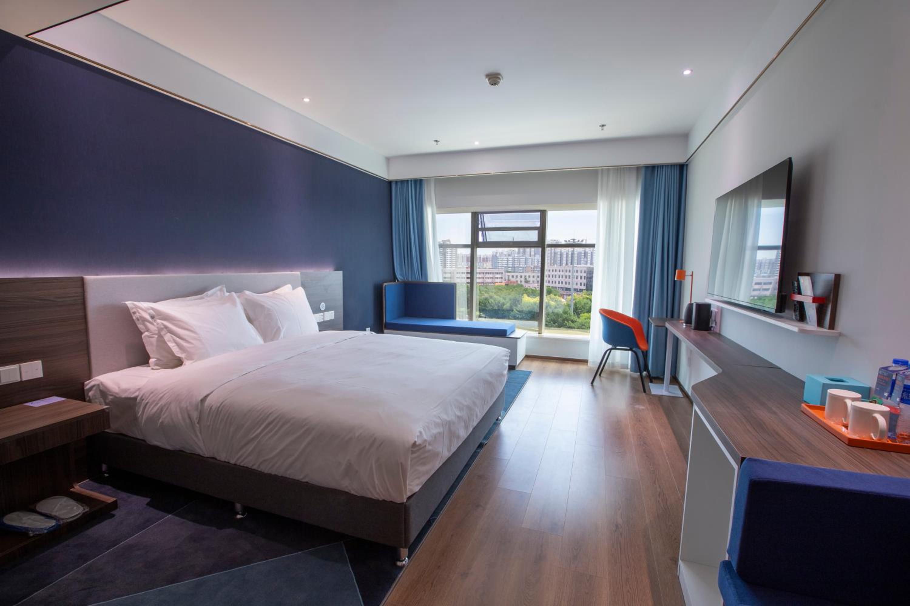 Two-Bedroom Suite with Two King Beds - Photo 5