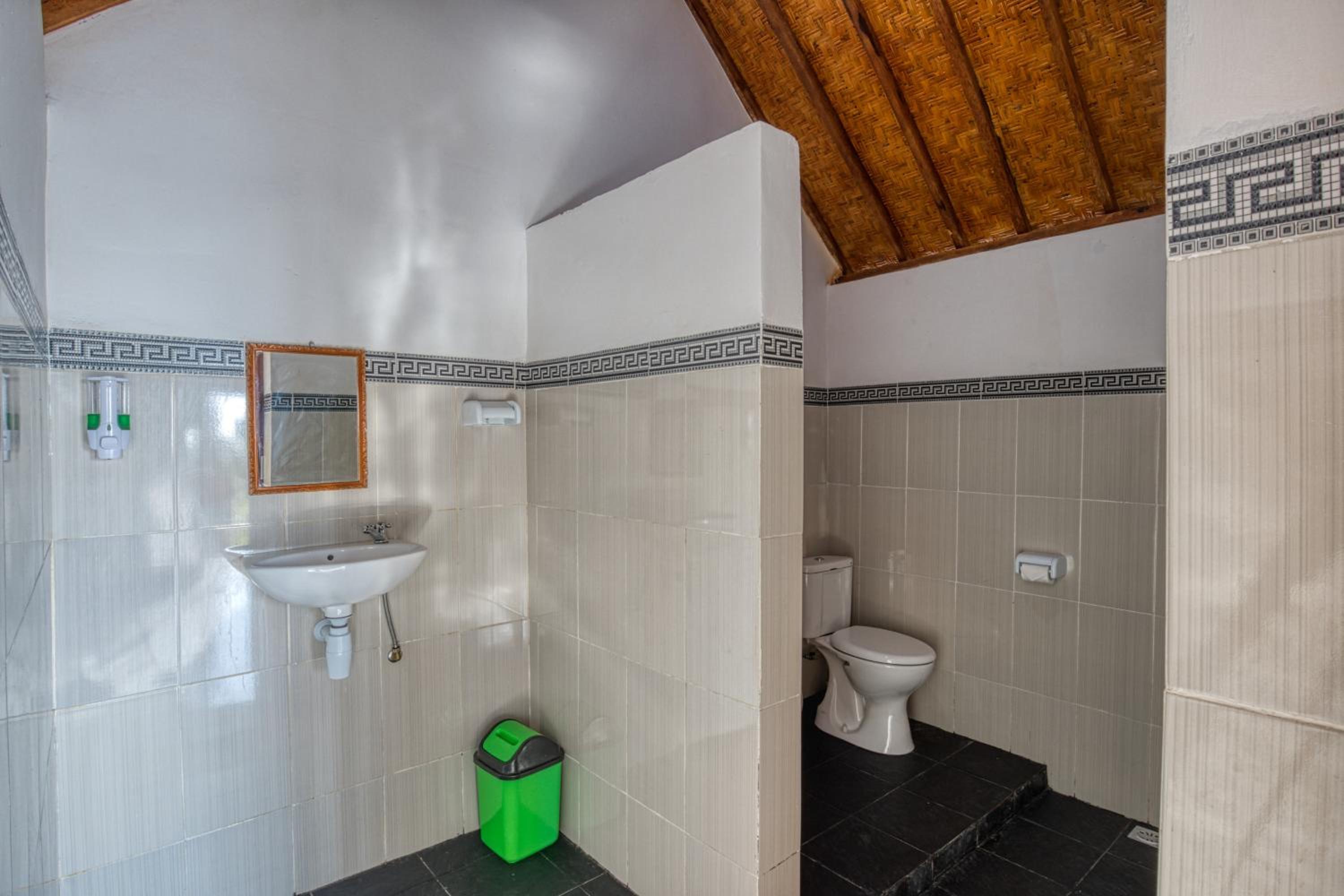 Double Room with Terrace - Photo 8