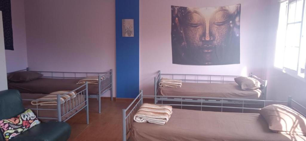 Single Bed in 5-Bed Dormitory Room with Private Bathroom photo 2