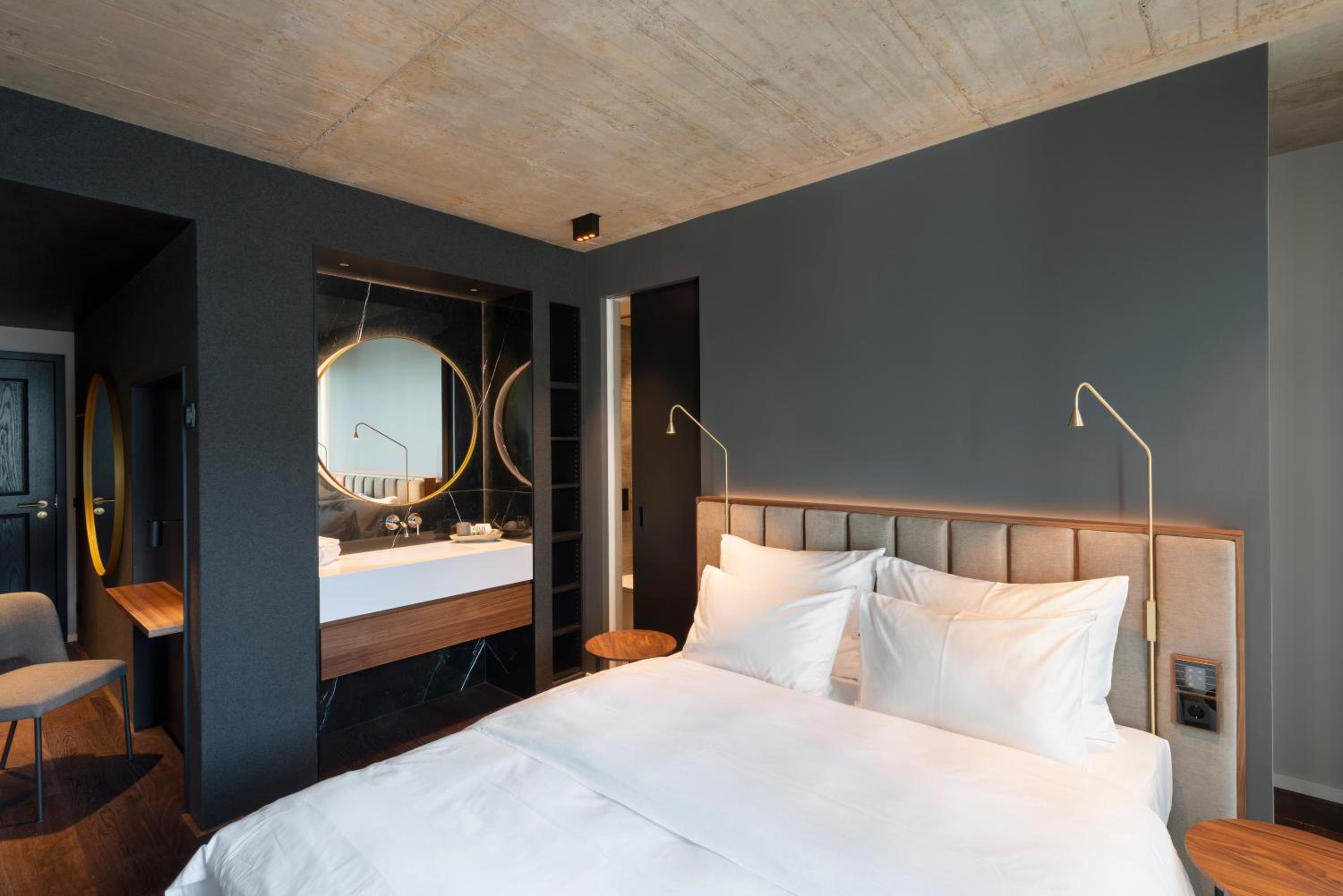 Standard Double Room - Photo 1