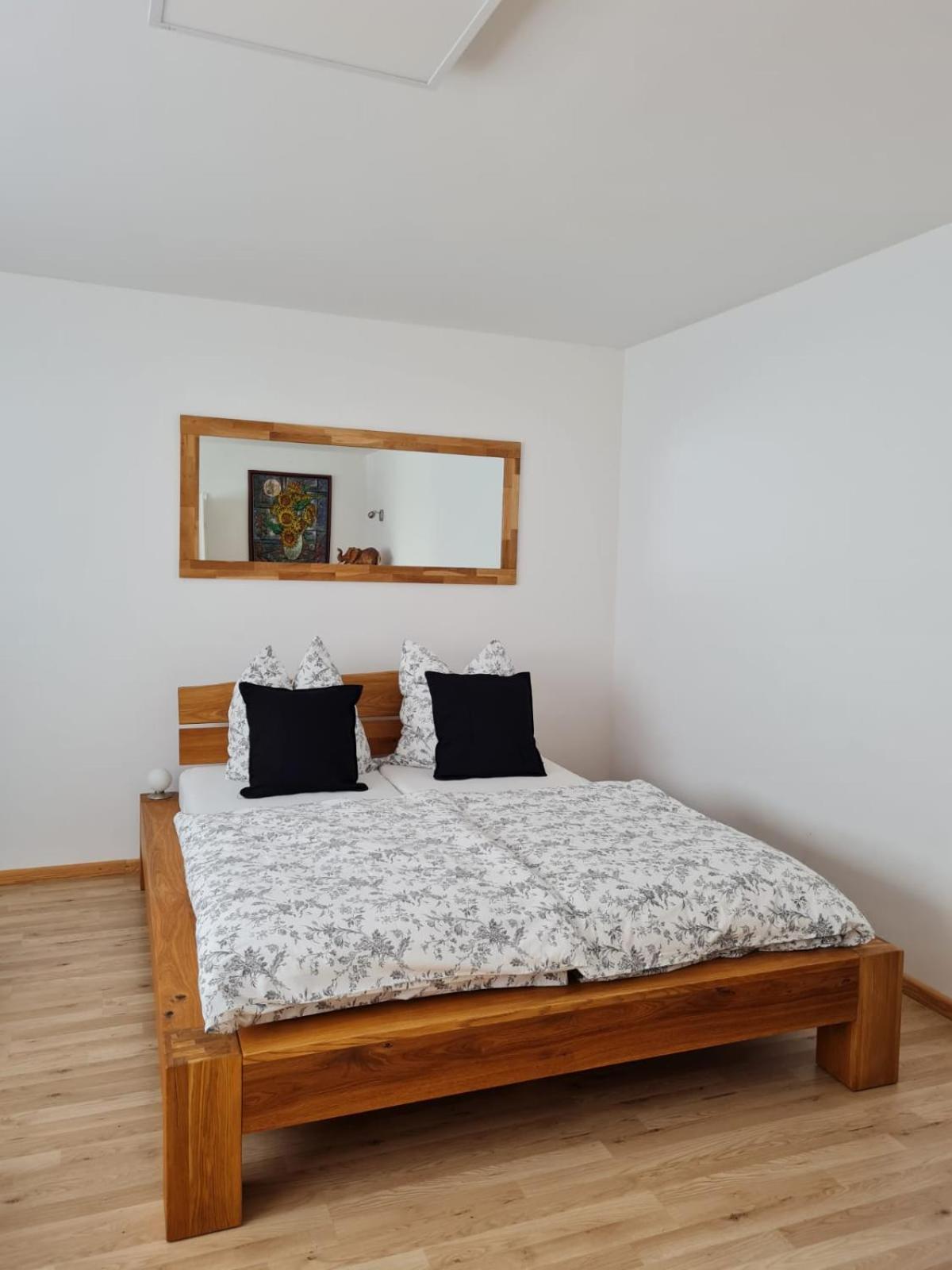 Apartment photo 1