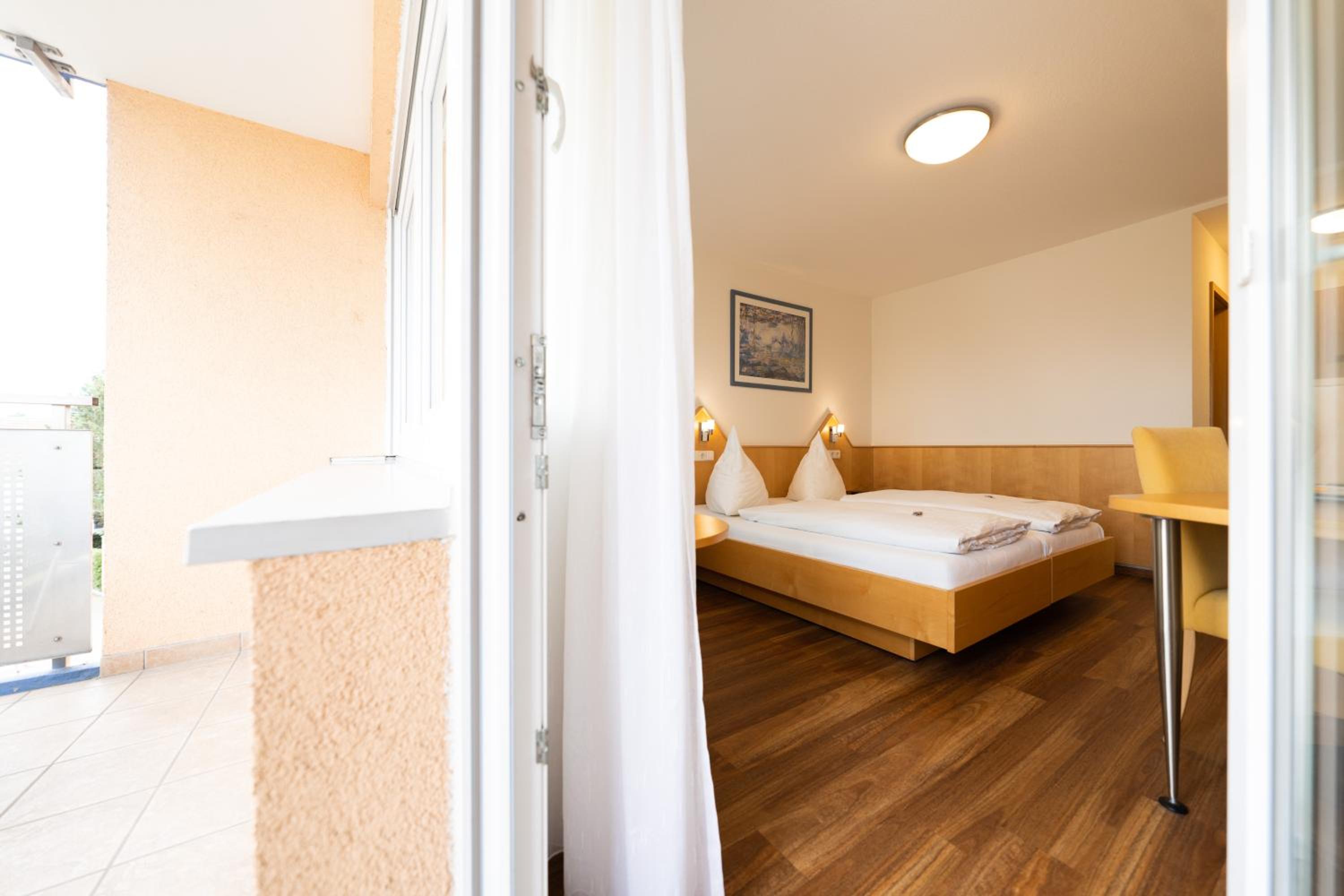 Standard Double Room photo 1