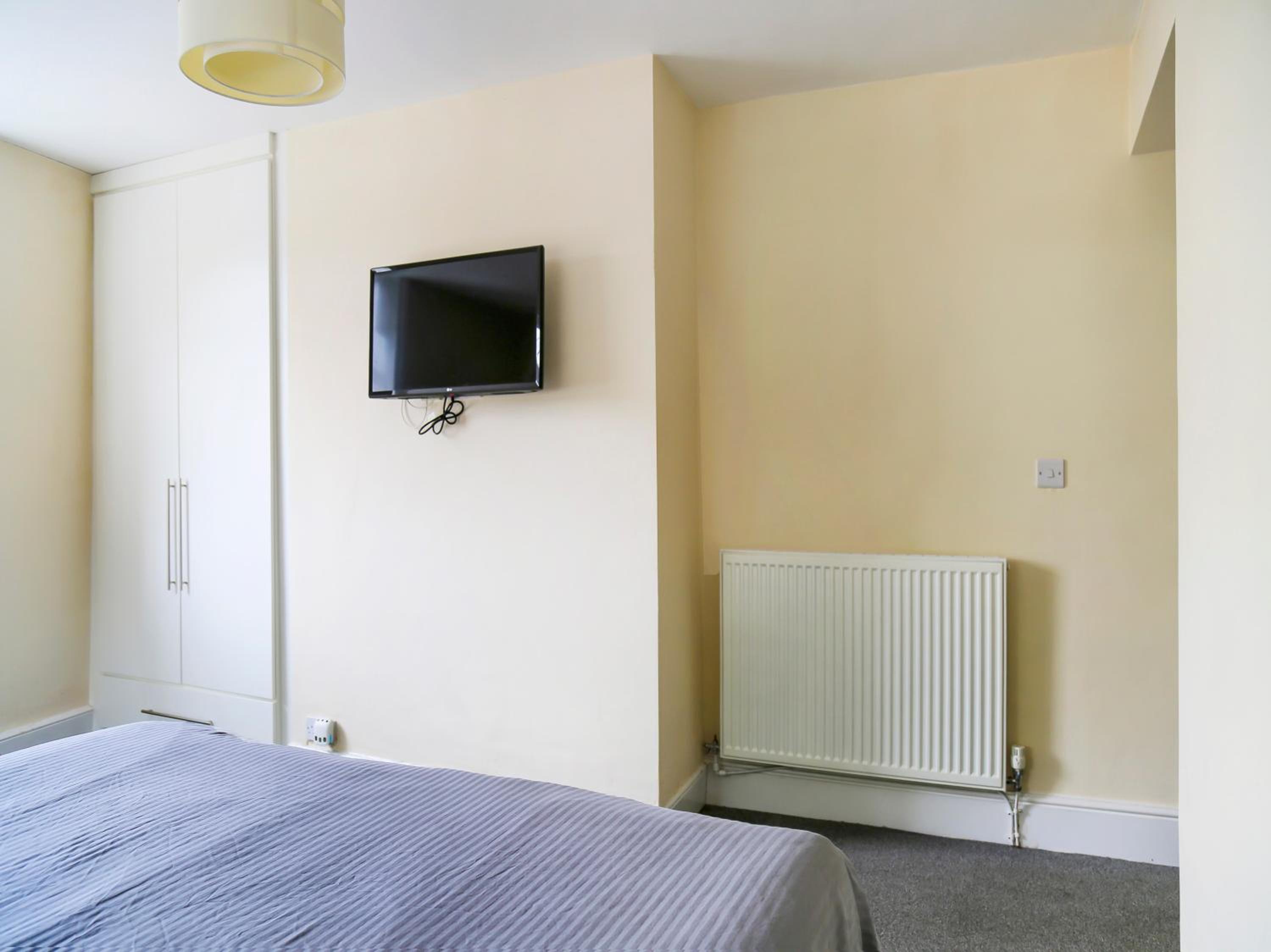 Standard Double Room - Photo 4