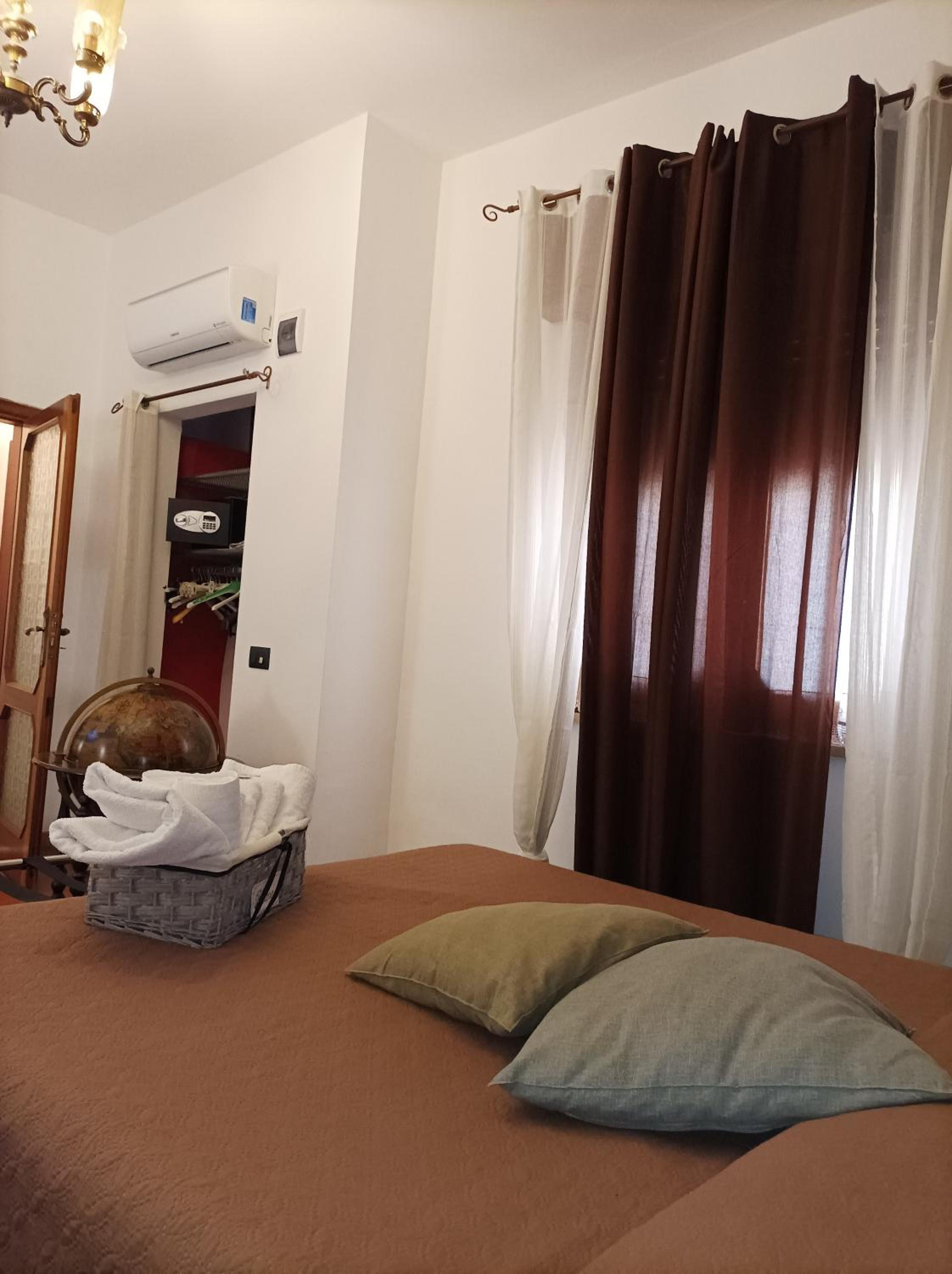 Triple Room with Private Bathroom photo 3