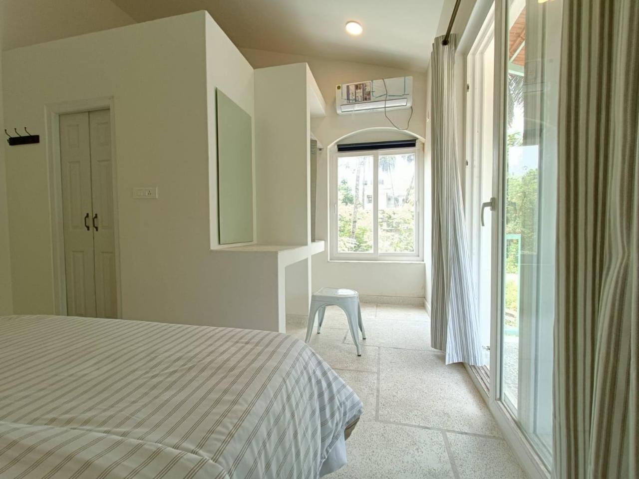Two-Bedroom Apartment - Photo 9