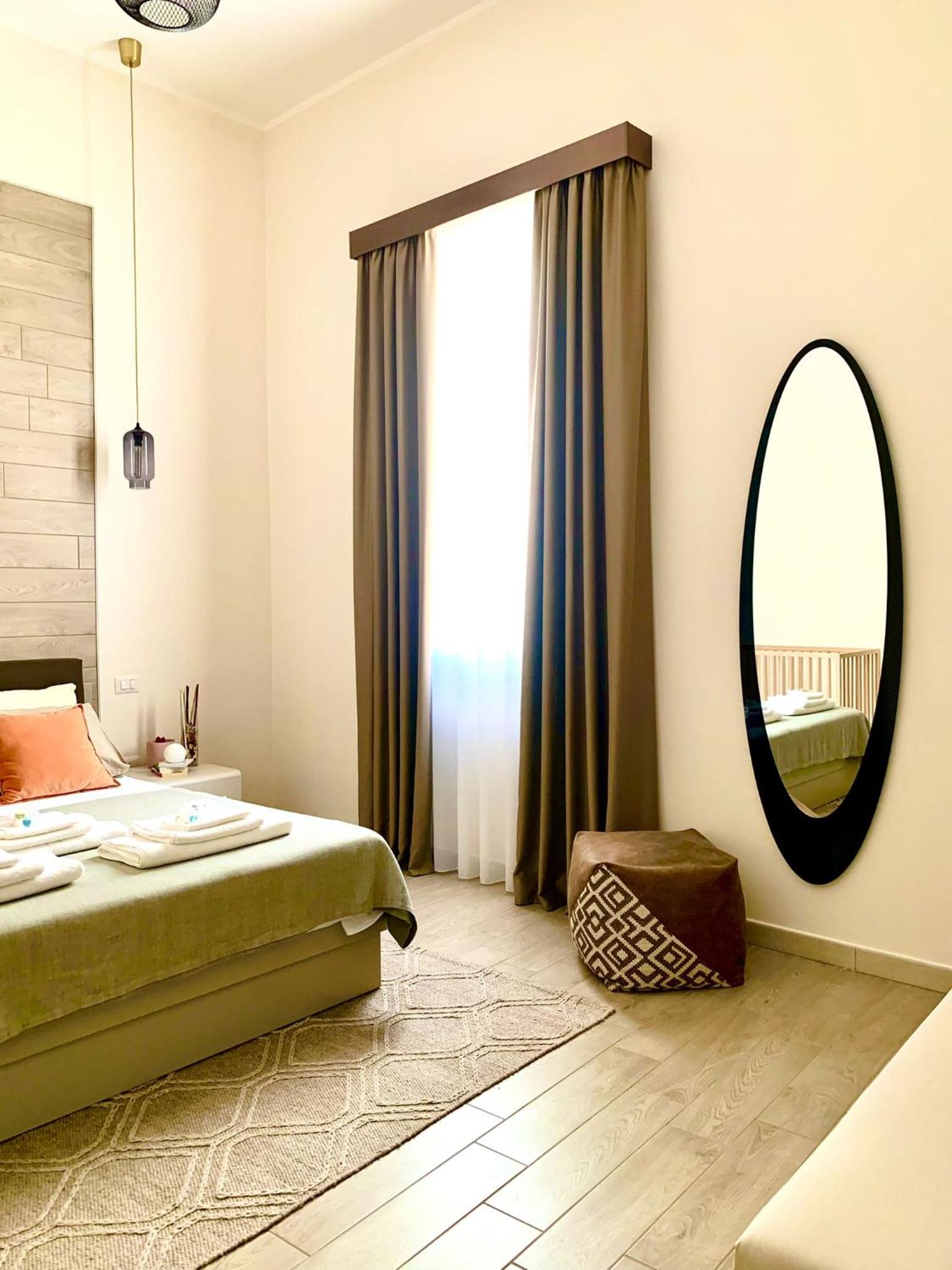 One-Bedroom Apartment - Photo 7
