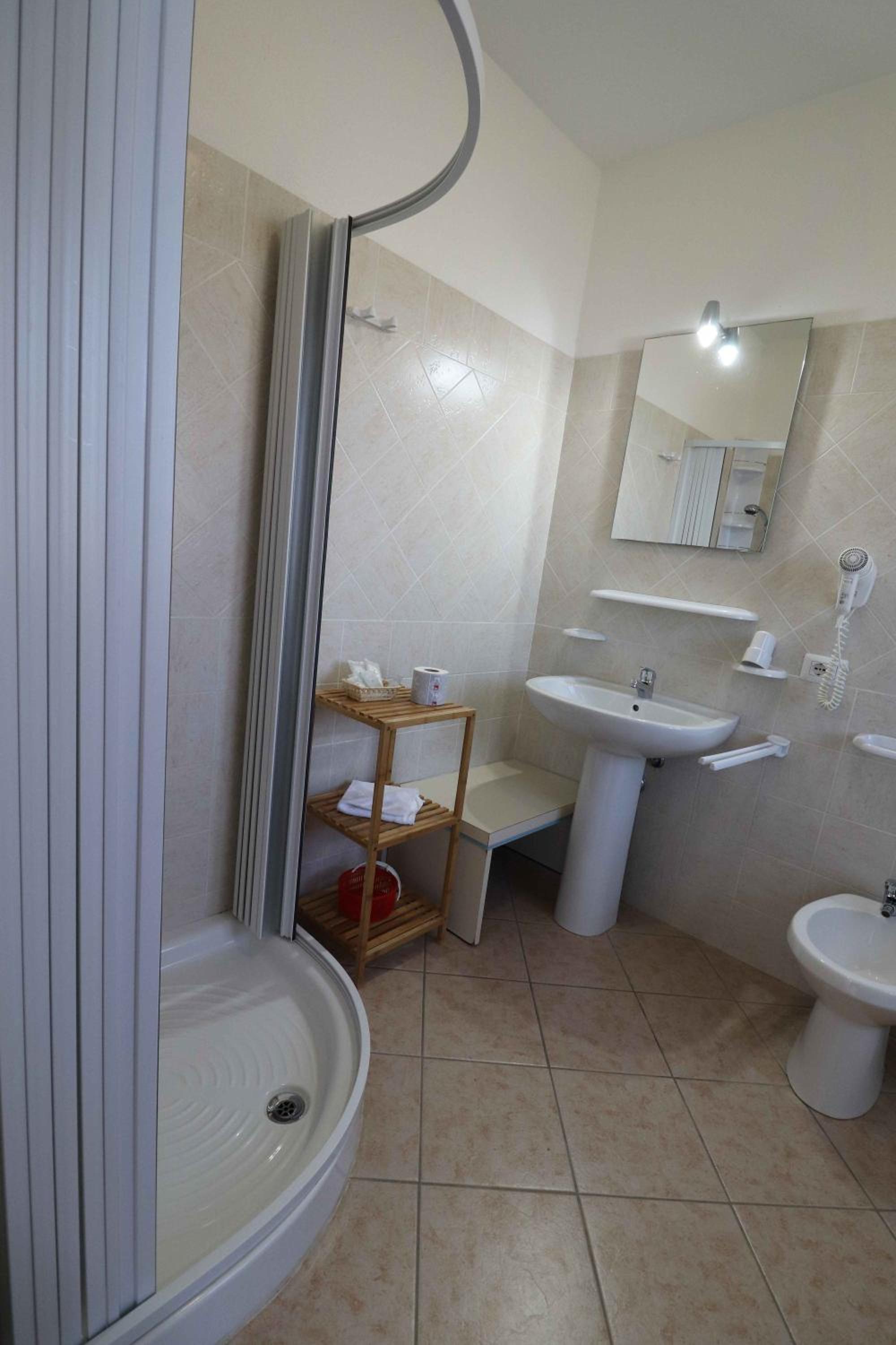 Junior Suite with Terrace - Photo 14